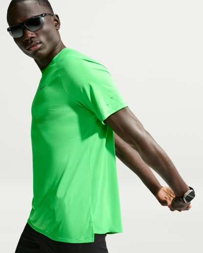 Nike Stride Men's Dri-FIT ADV Short-Sleeve Running Top - Green Spark - View 3