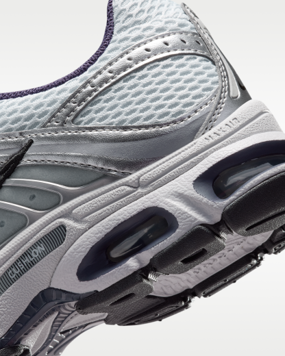 Nike Air Max Moto 2K Women's Shoes with Reflective Design Accents - Pure Platinum/Metallic Silver/Black/Gridiron - View 8