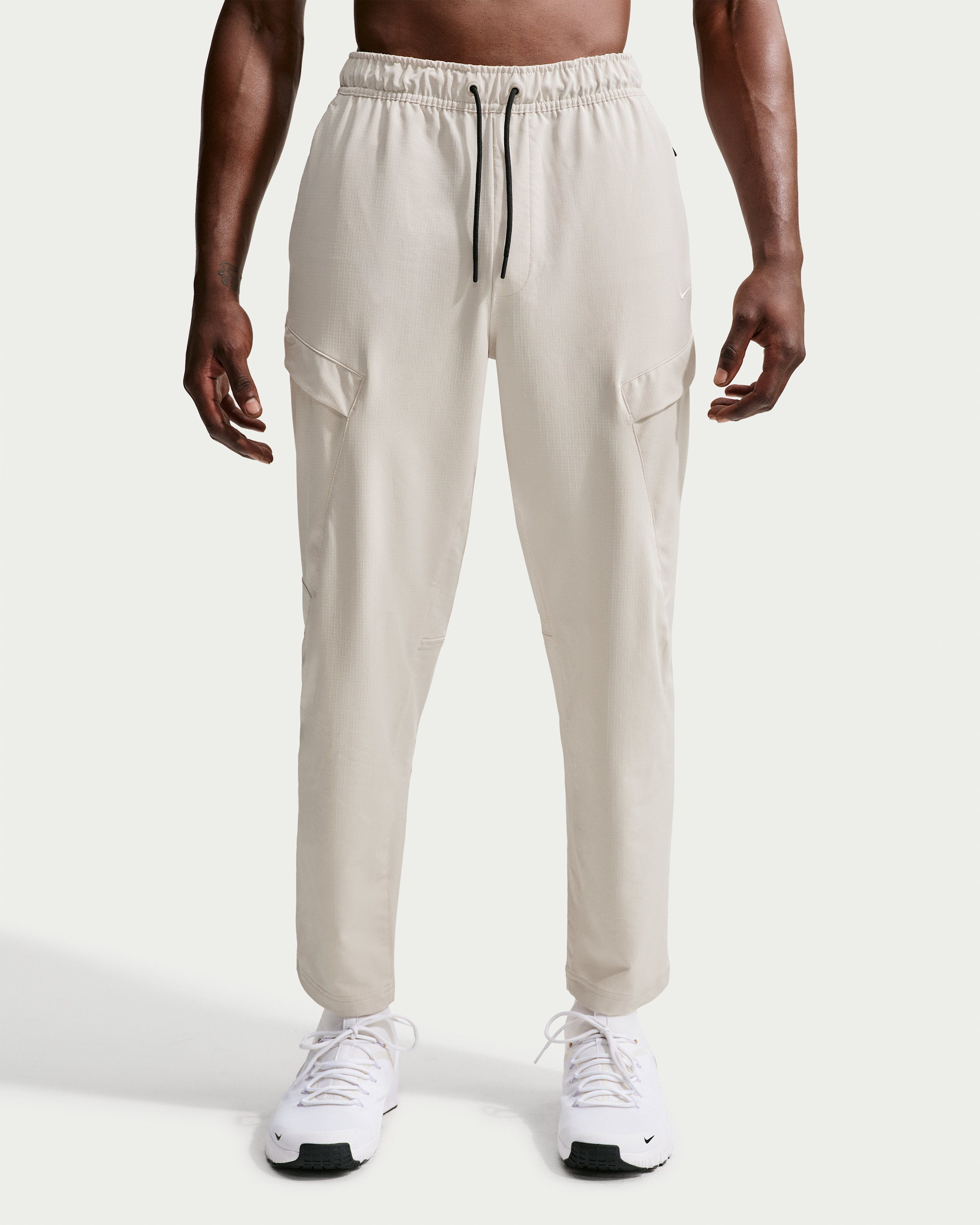 Nike Unlimited Men's Dri-FIT Versatile Cargo Trousers - Light Orewood Brown/Black/Light Orewood Brown - View 2