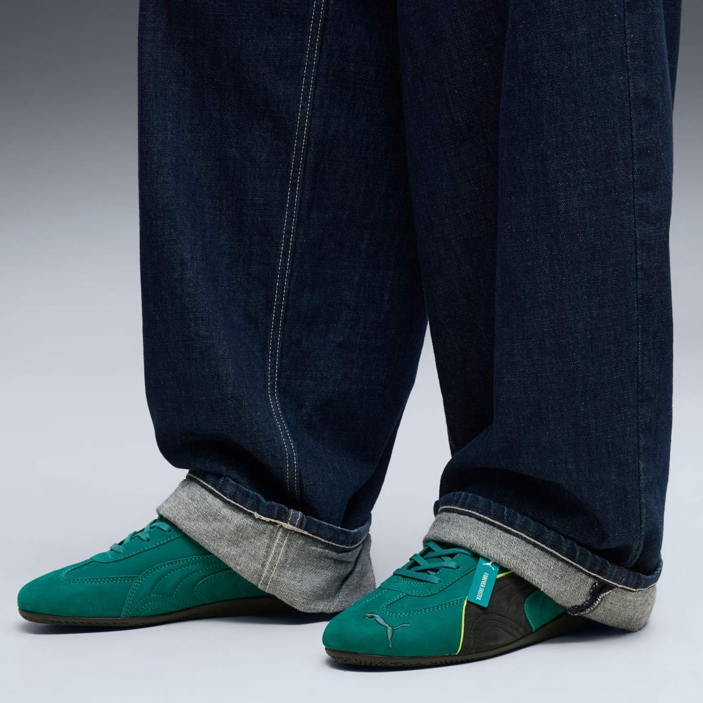 PUMA x ASTON MARTIN ARAMCO F1® TEAM Speedcat Low Sneakers Unisex - Green Lux-PUMA Black - Image 2