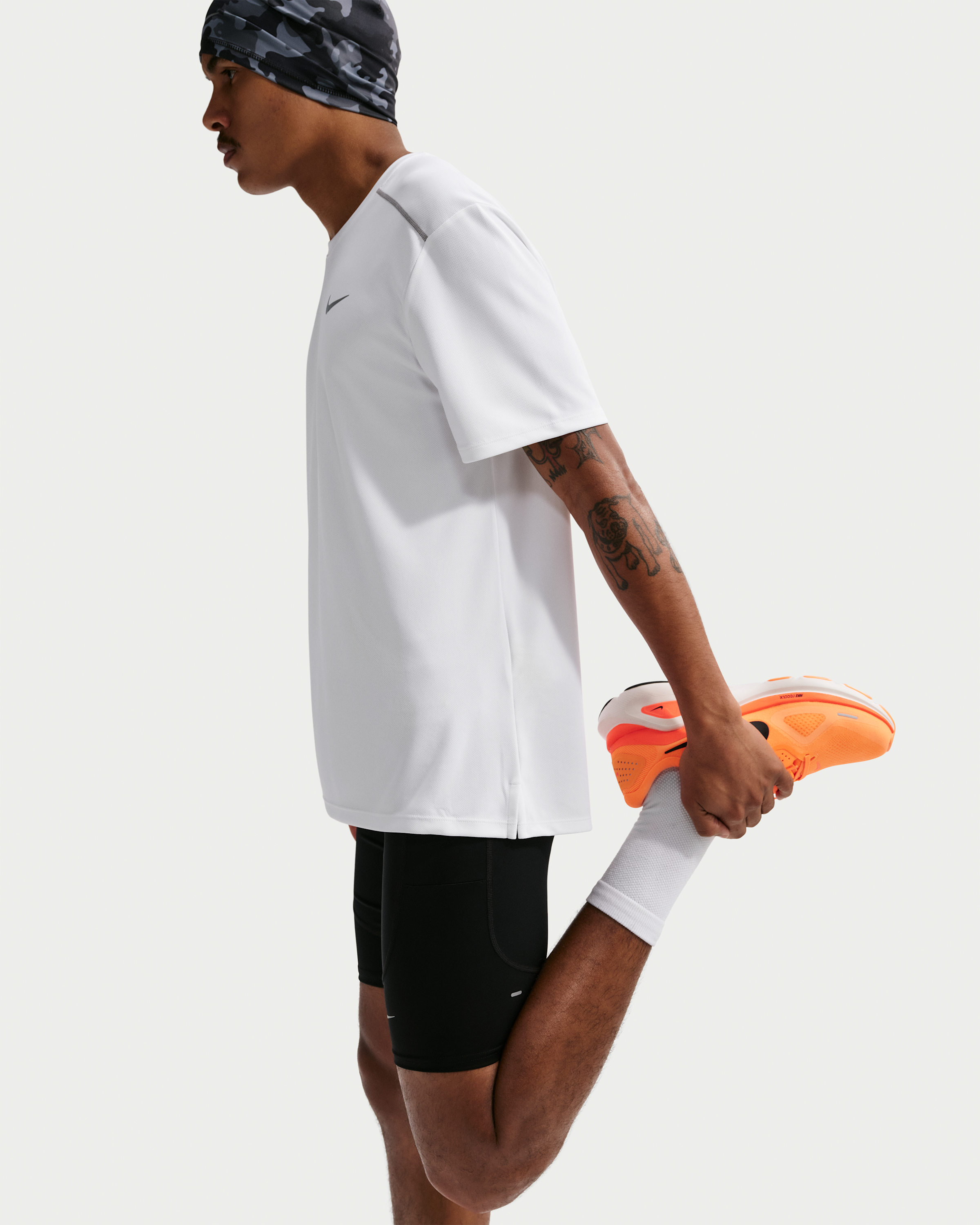 Nike Miler Men's Dri-FIT Short-Sleeve Running Top - White/White - View 3