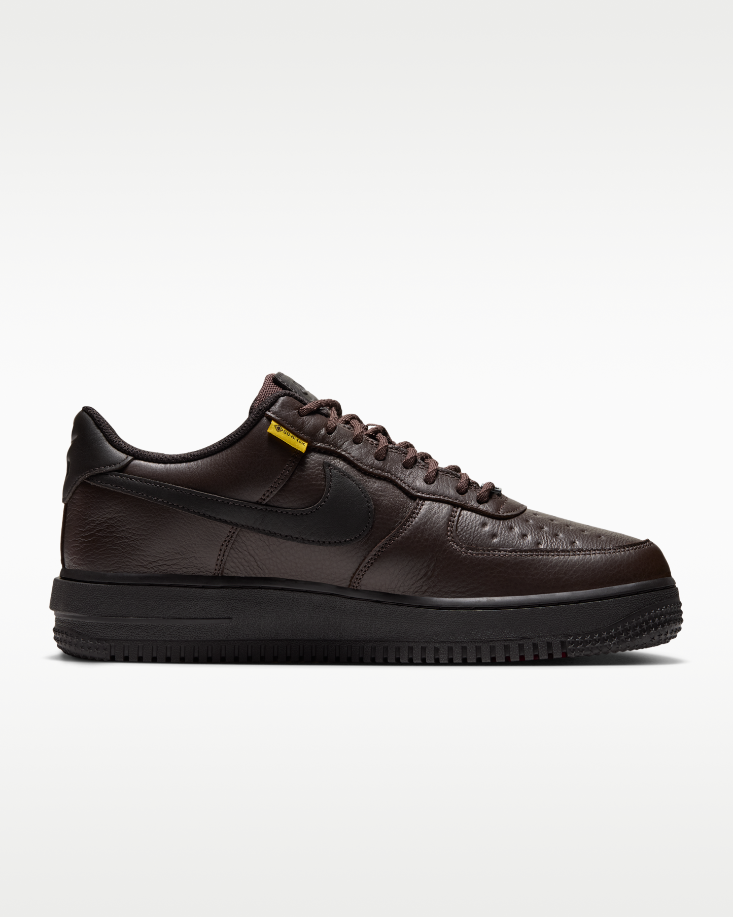 Air Force 1 GORE-TEX Vibram® Men's Waterproof Shoes - Baroque Brown/Speed Yellow/University Red/Shadow Brown - View 3
