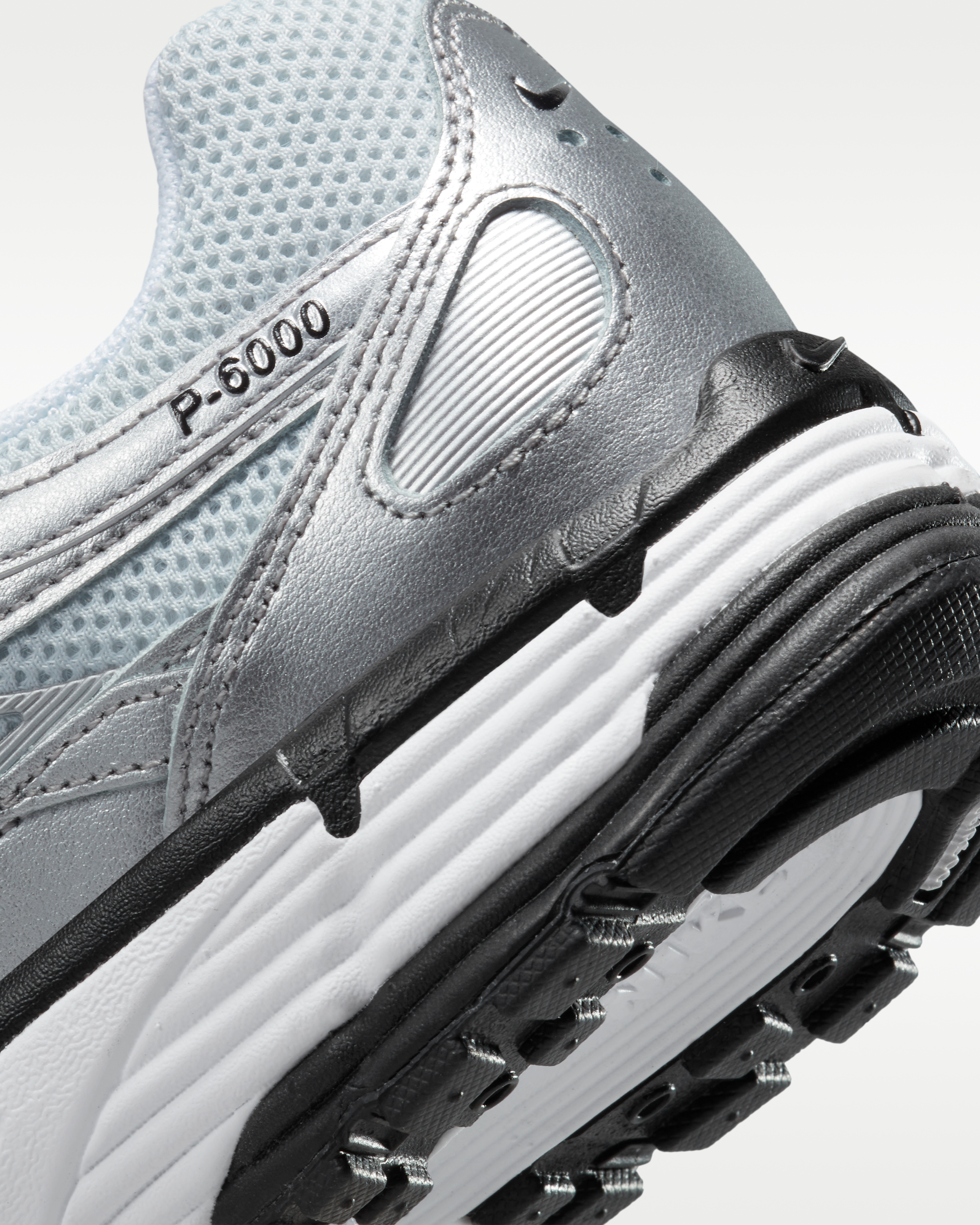 Nike P-6000 Shoes - White/Metallic Silver/Pure Platinum/Black - View 8