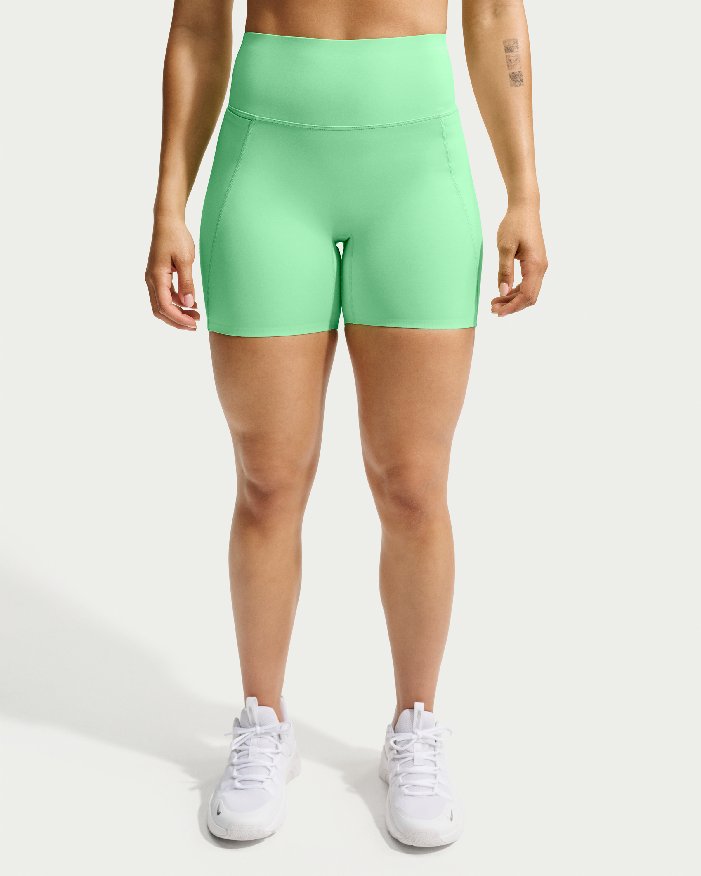 Nike Universa Women's High-Waisted 12.5cm (approx.) Biker Shorts with No Front Seam - Illusion Green/Light Green Spark/Green Spark - View 2