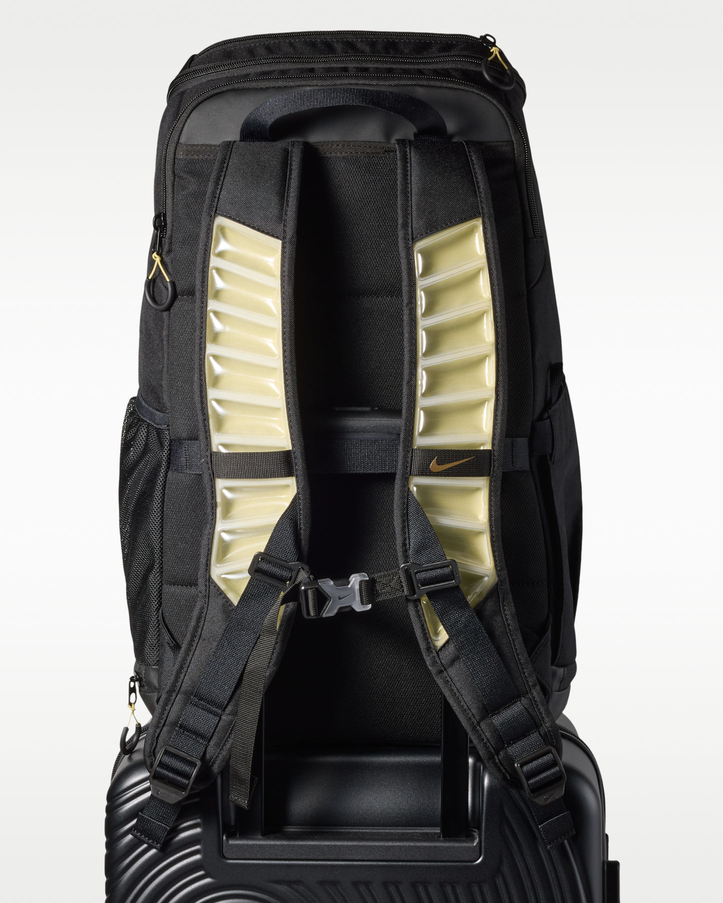 Nike Varsity Elite Backpack (32L) - Black/Black/Metallic Gold - View 11