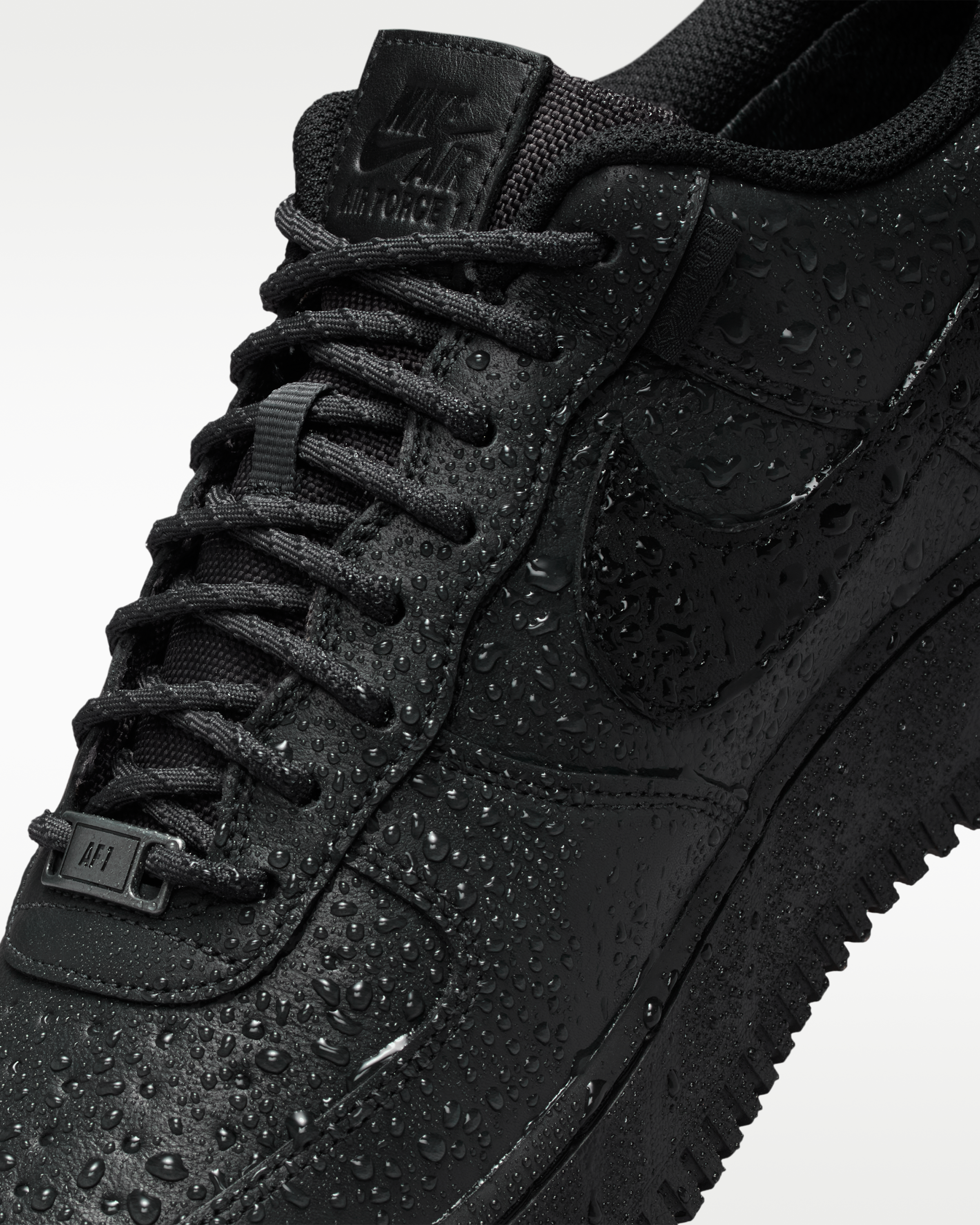 Air Force 1 GORE-TEX Vibram® Men's Waterproof Shoes - Off-Noir/Speed Yellow/Black - View 10