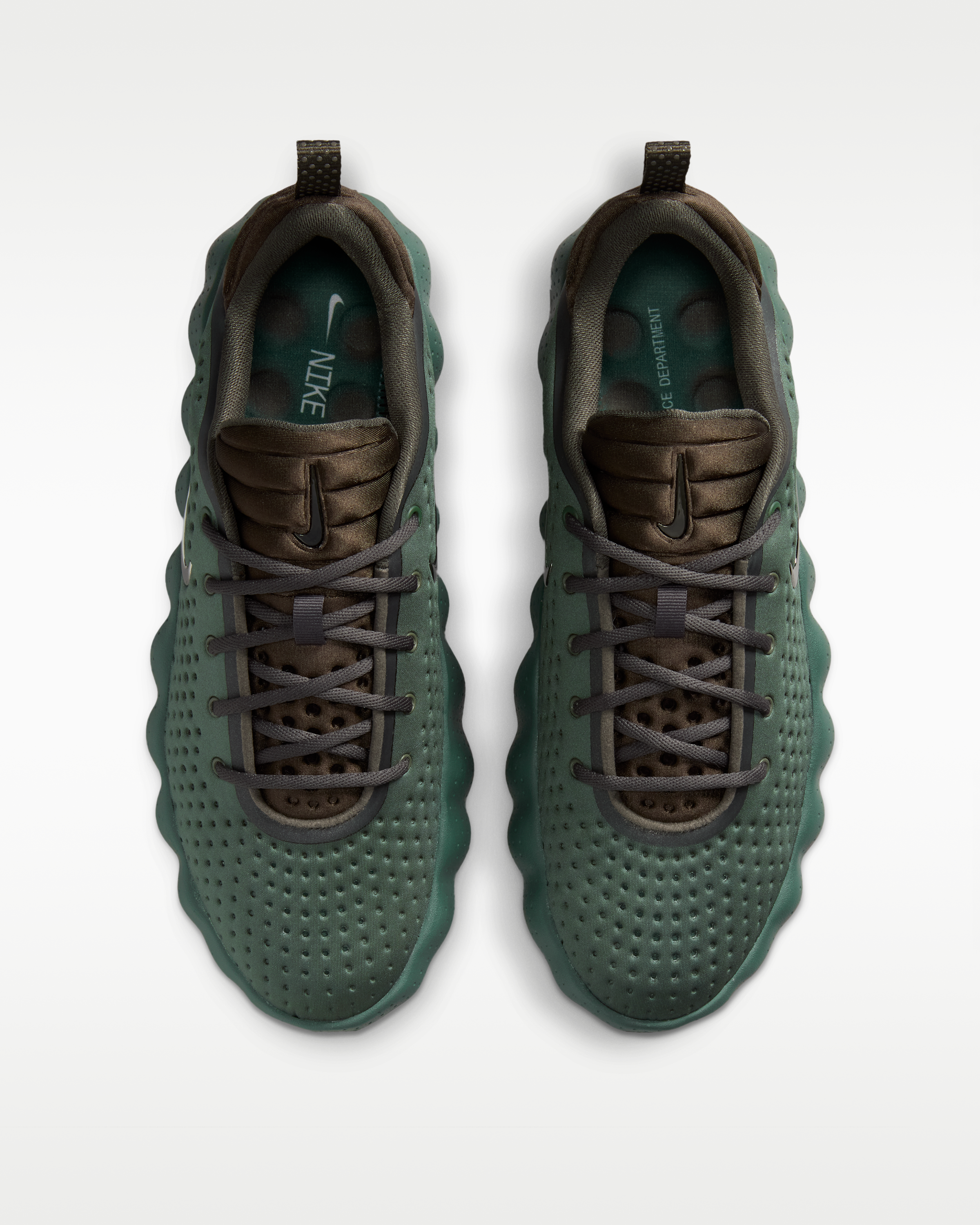 Nike Mind 002 Men's Pregame Shoes - Camo Green/Newsprint/Phantom - View 4