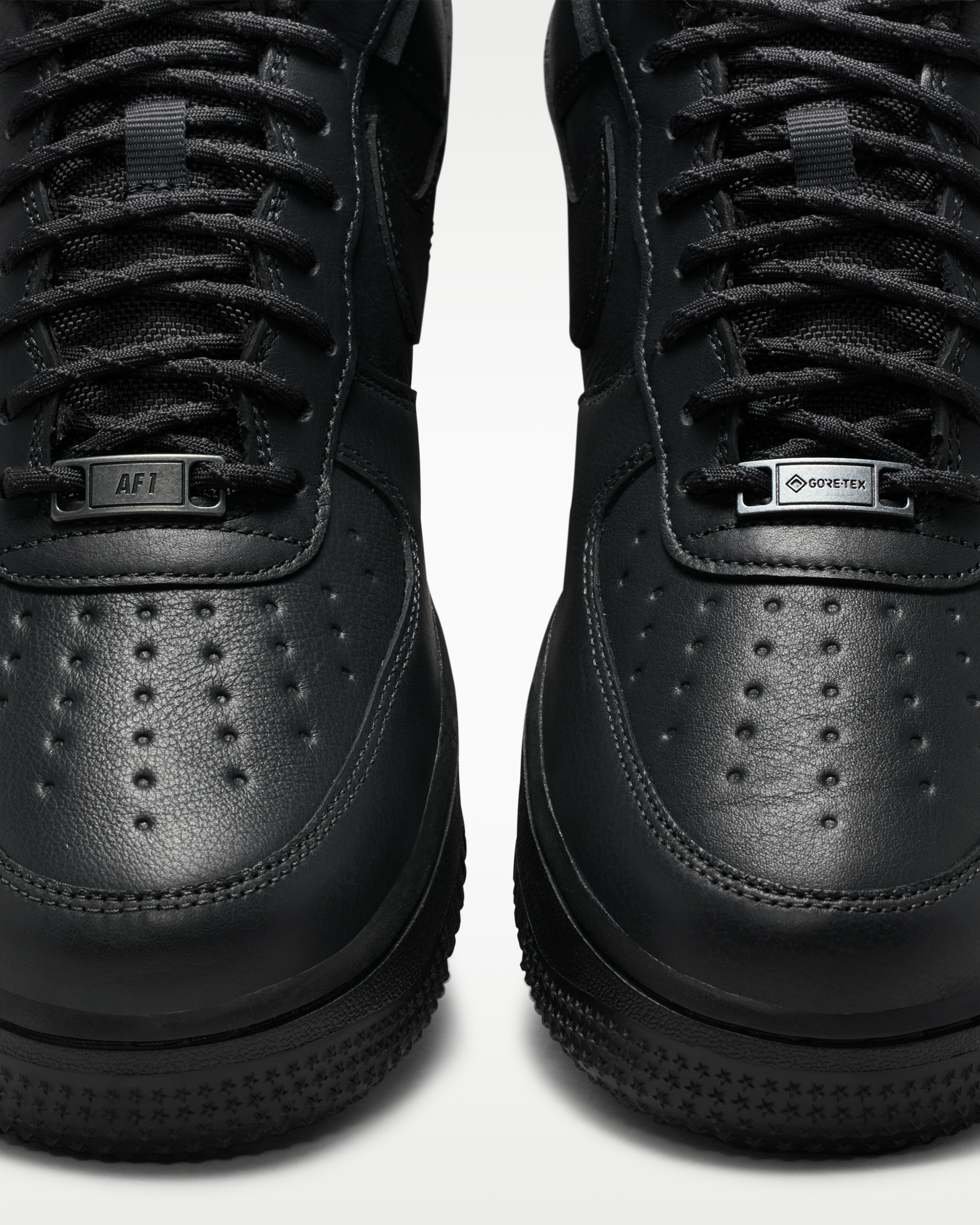 Air Force 1 GORE-TEX Vibram® Men's Waterproof Shoes - Off-Noir/Speed Yellow/Black - View 9