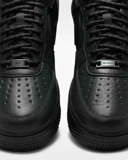 Air Force 1 GORE-TEX Vibram® Men's Waterproof Shoes - Off-Noir/Speed Yellow/Black - View 9