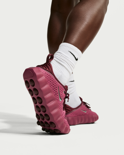 Nike Mind 002 Women's Pregame Shoes - Pink Smoke/Mystic Dates/Light Magenta/Metallic Silver - View 10