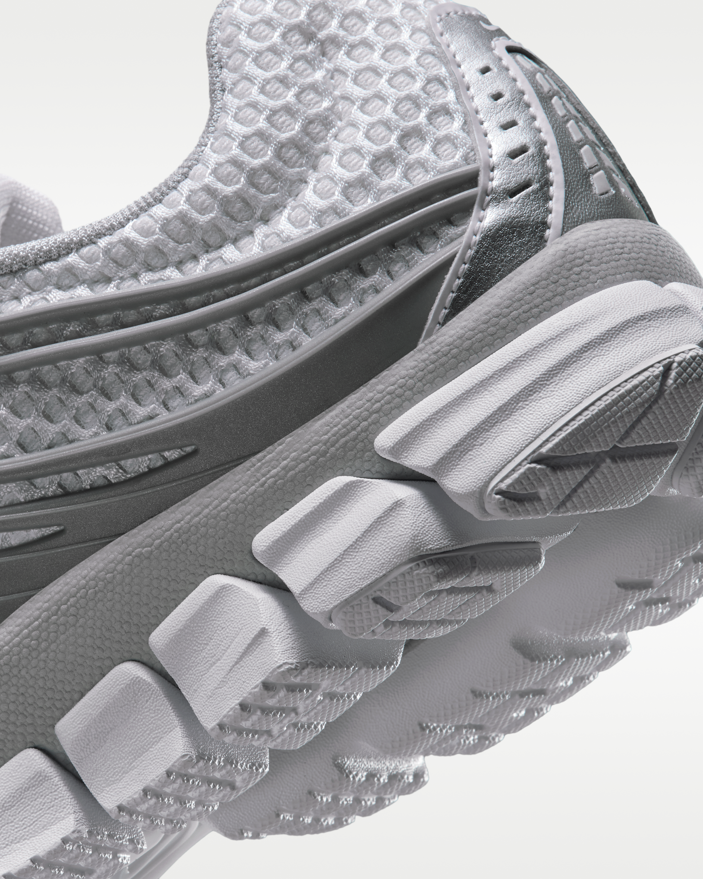 Nike Zoom Skylon 11 Women's Shoes - White/Grey Fog/Metallic Silver - View 8