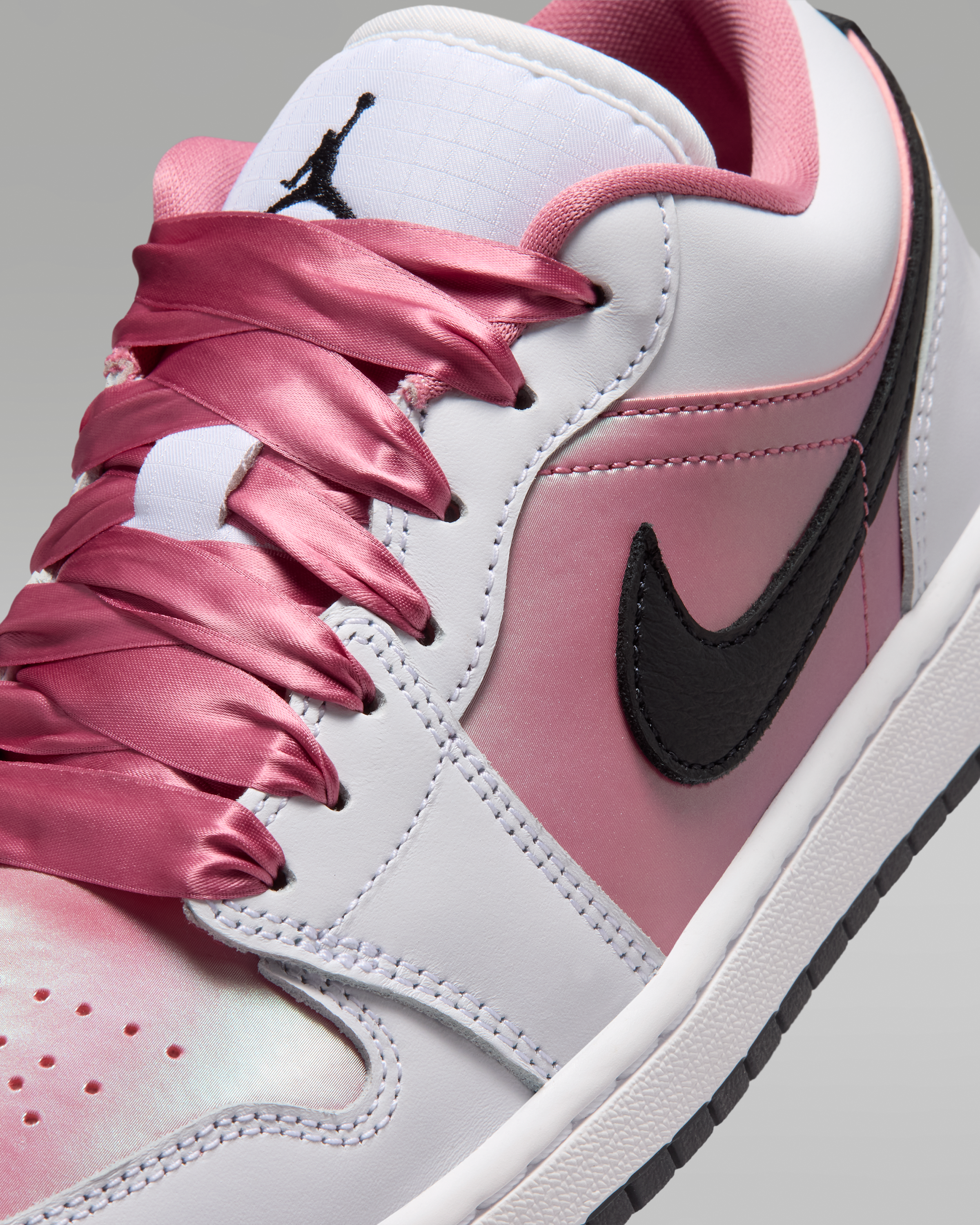 Air Jordan 1 Low SE Women's Shoes - White/Black/Desert Berry - View 7
