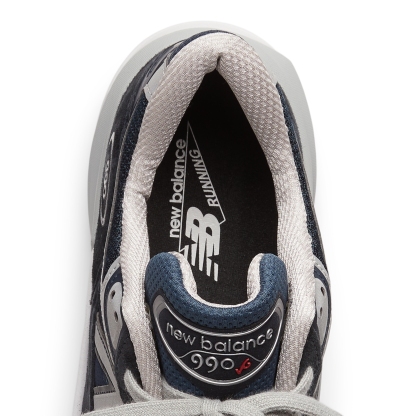 New Balance Made in USA 990v6, M990NV6