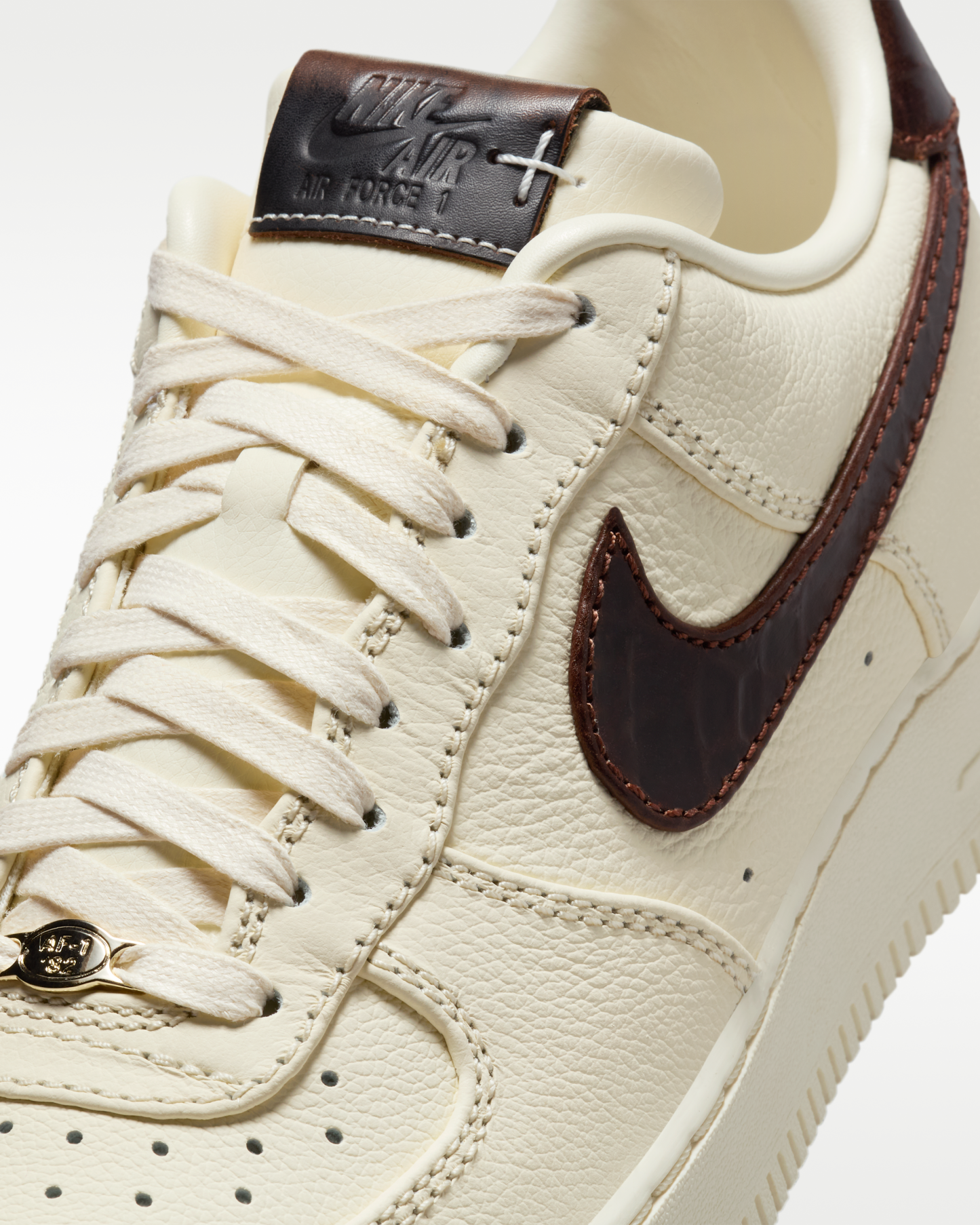 Nike Air Force 1 '07 Men's Shoes - Soft Pearl/White/Ghost - View 7