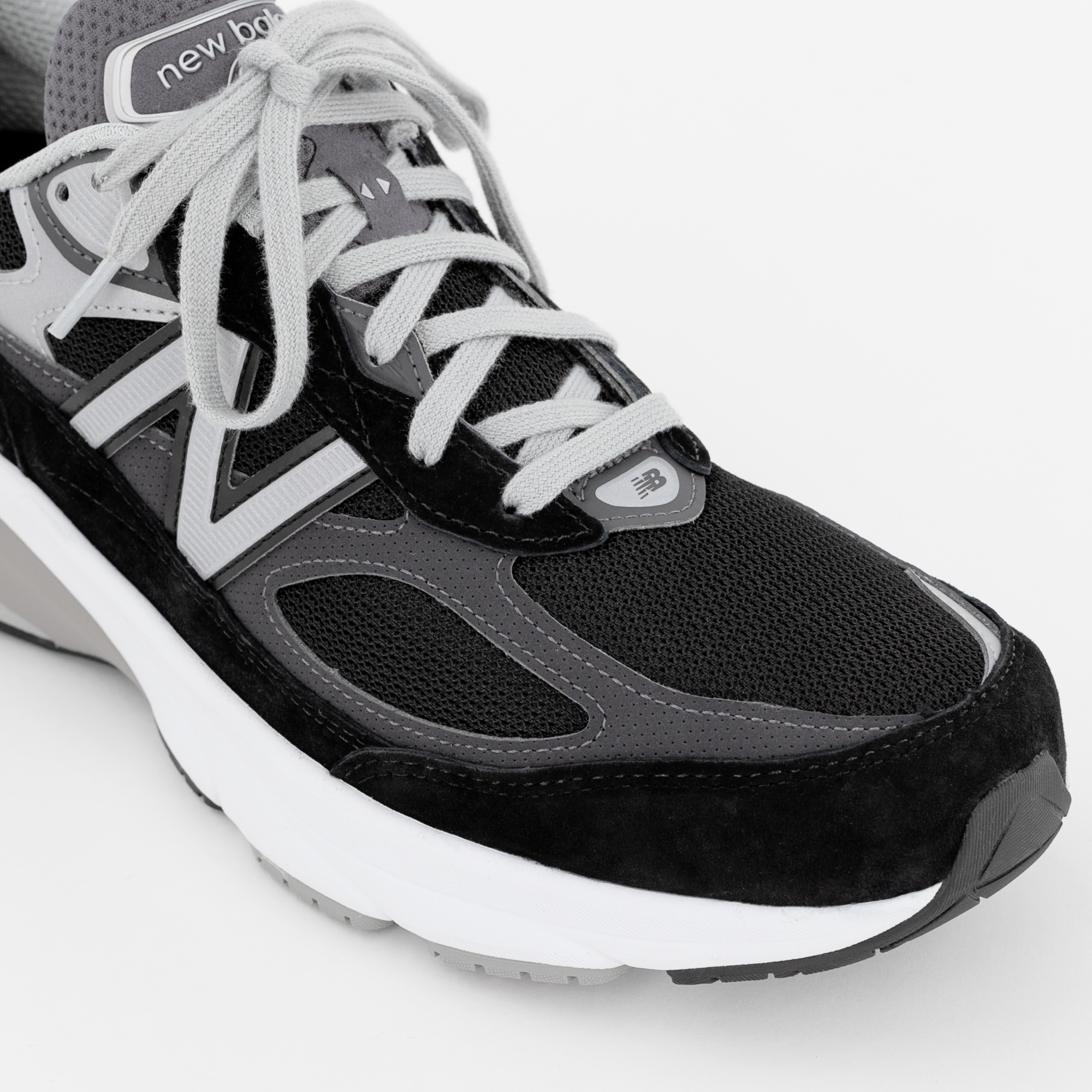 New Balance Made in USA 990v6, M990BK6