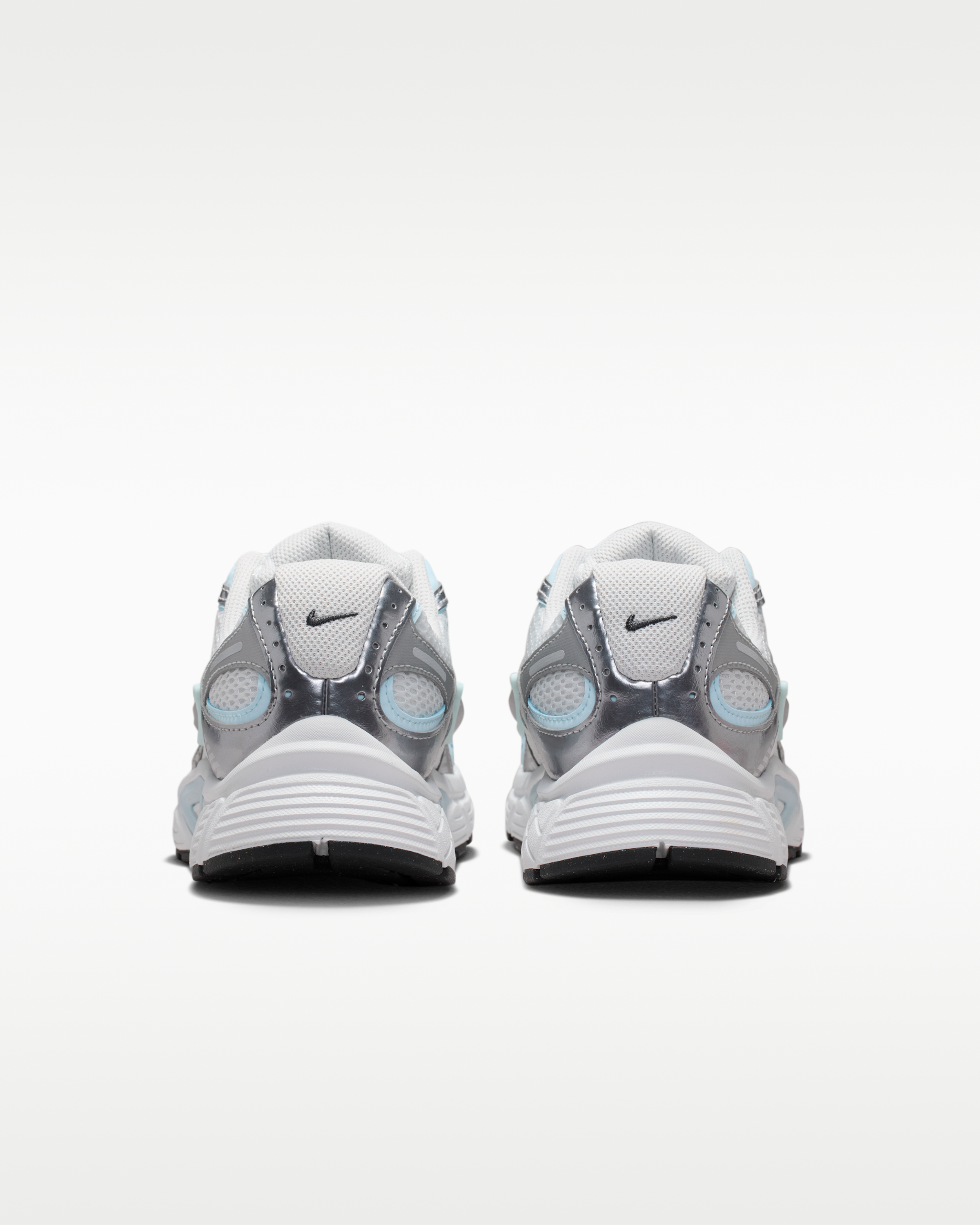 Nike V5 RNR Women's Shoes with Reflective Design Accents - Grey Fog/Off-White/Glacier Blue/Anthracite - View 6