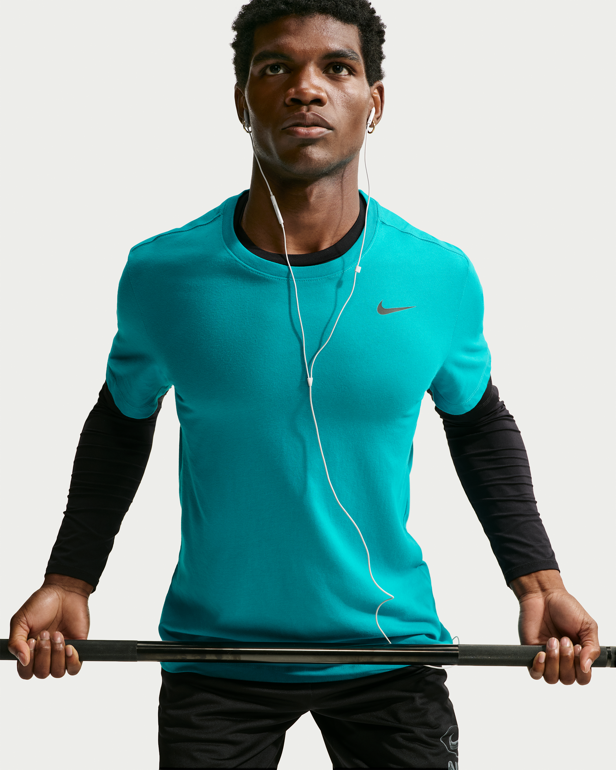 Nike Dri-FIT Men's Fitness T-Shirt - Energy/Black - View 3