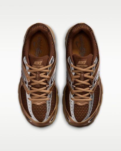 Nike Air Max Moto 2K Women's Shoes with Reflective Design Accents - Light British Tan/Cacao Wow/Metallic Silver/Dark Driftwood - View 4