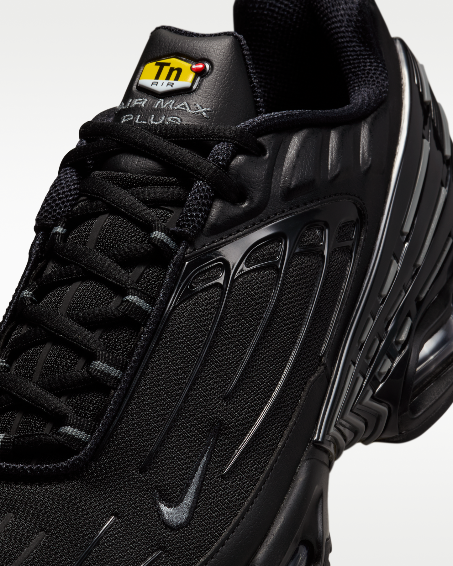 Nike Air Max Plus 3 Men's Shoes - Black/Smoke Grey - View 7