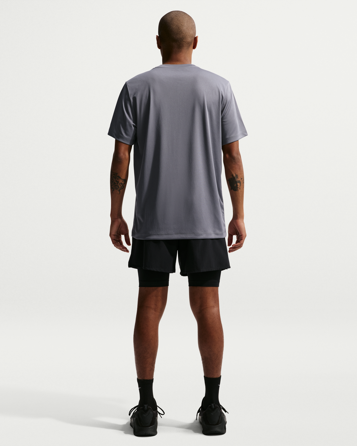 Nike Men's Dri-FIT Training T-Shirt - Smoke Grey/Black - View 5