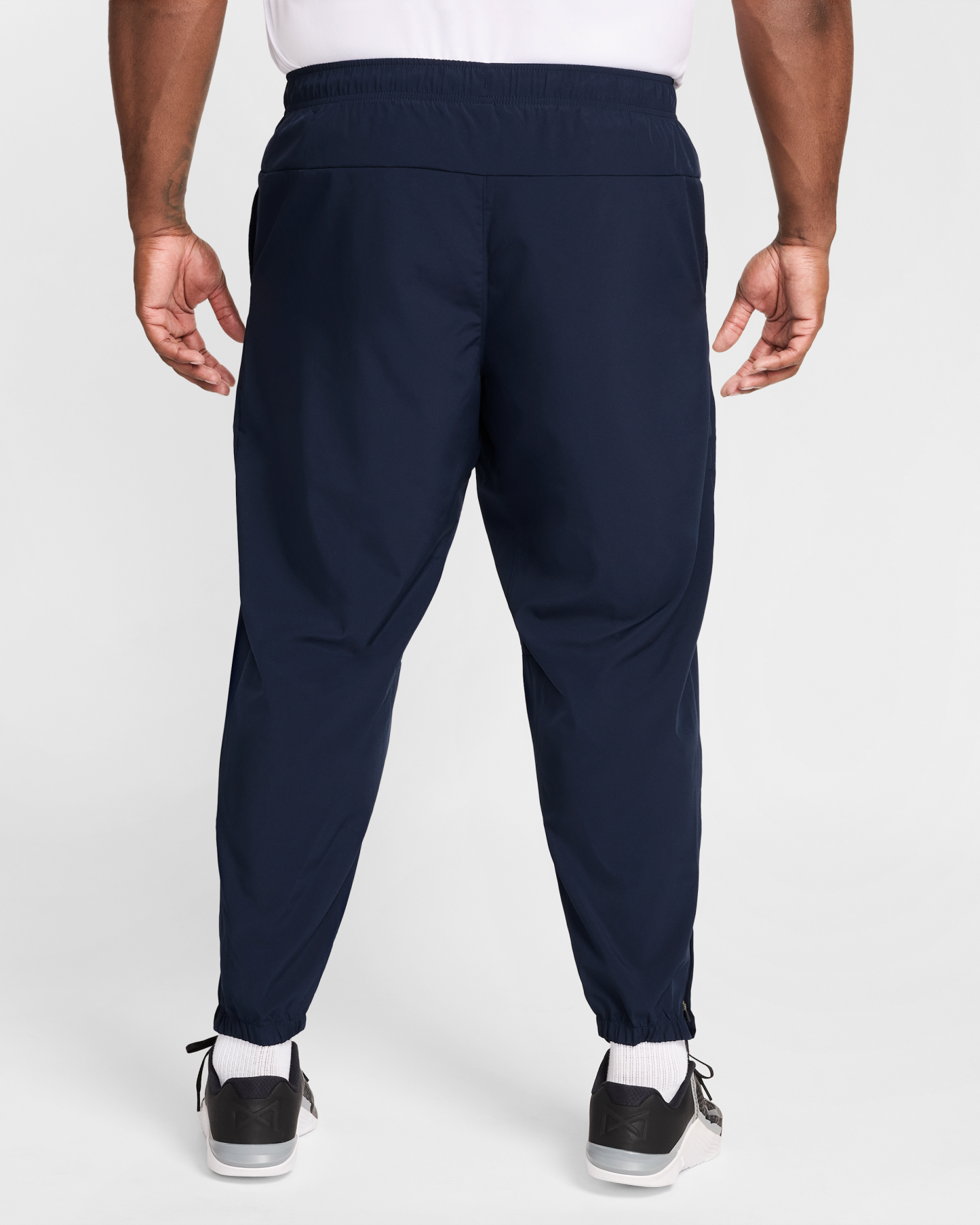 Nike Form Men's Dri-FIT Tapered Versatile Trousers - Obsidian/Black - View 9