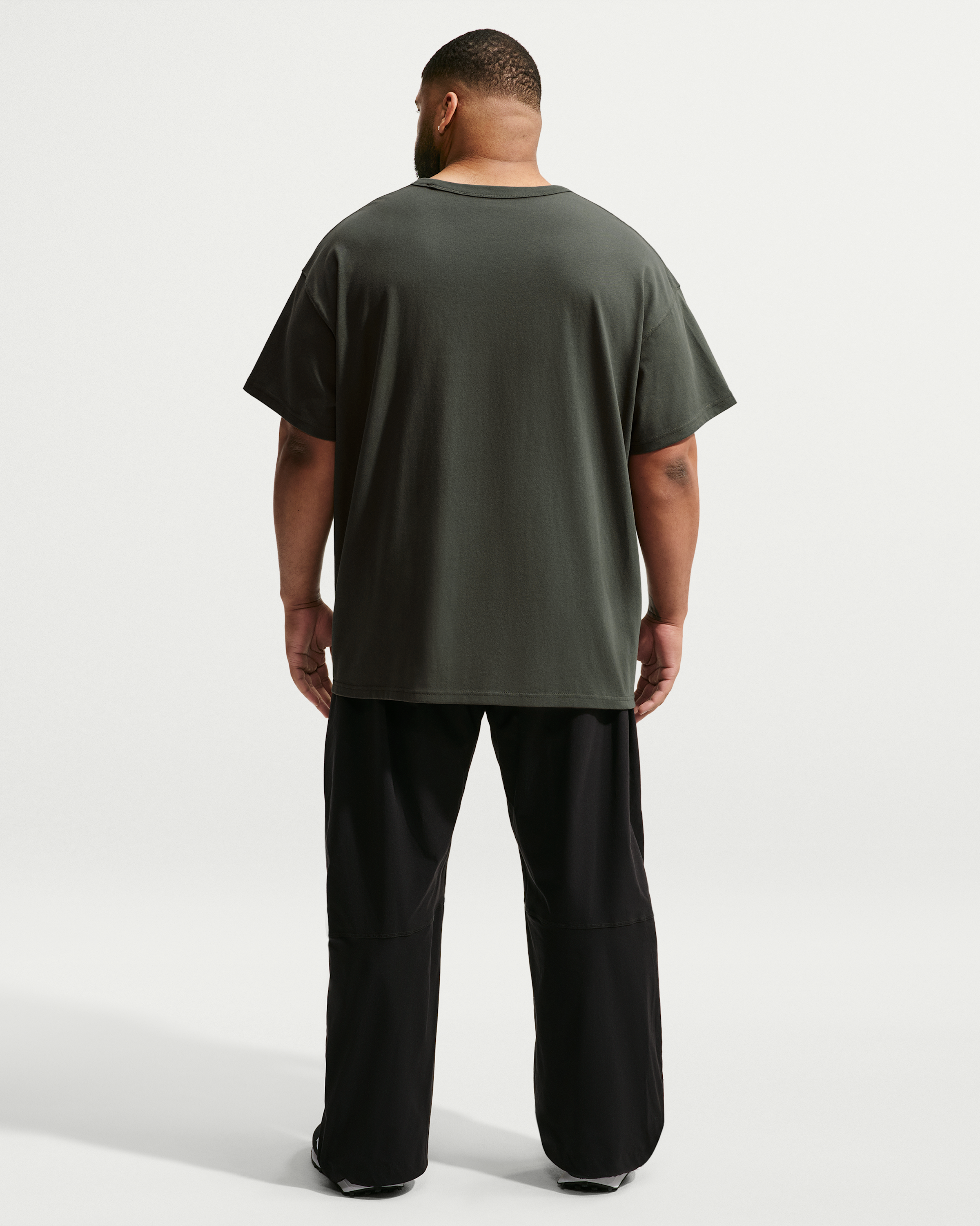 Nike Sportswear Premium Essentials Men's T-Shirt - Newsprint - View 10