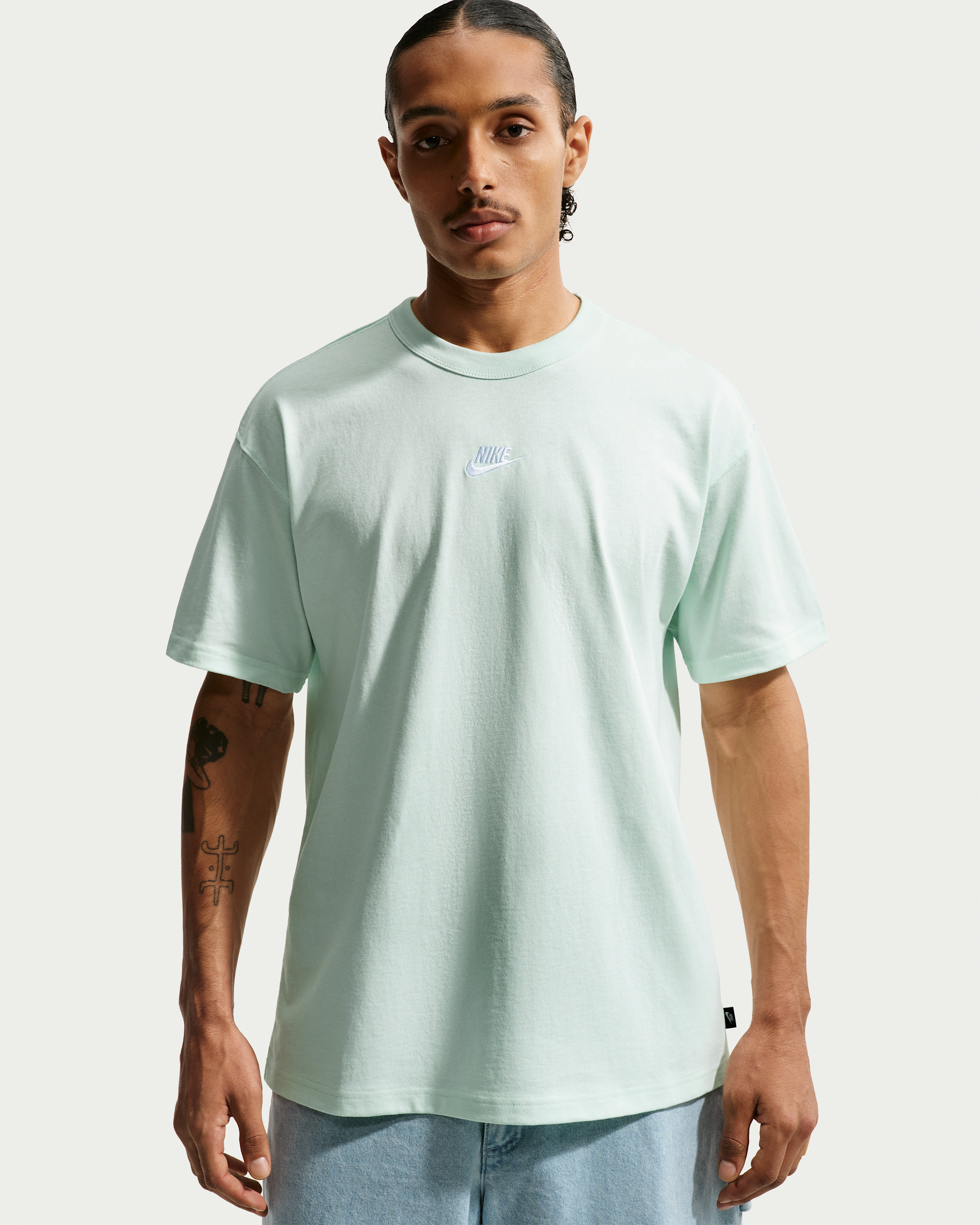 Nike Sportswear Premium Essentials Men's T-Shirt - Barely Green - View 1