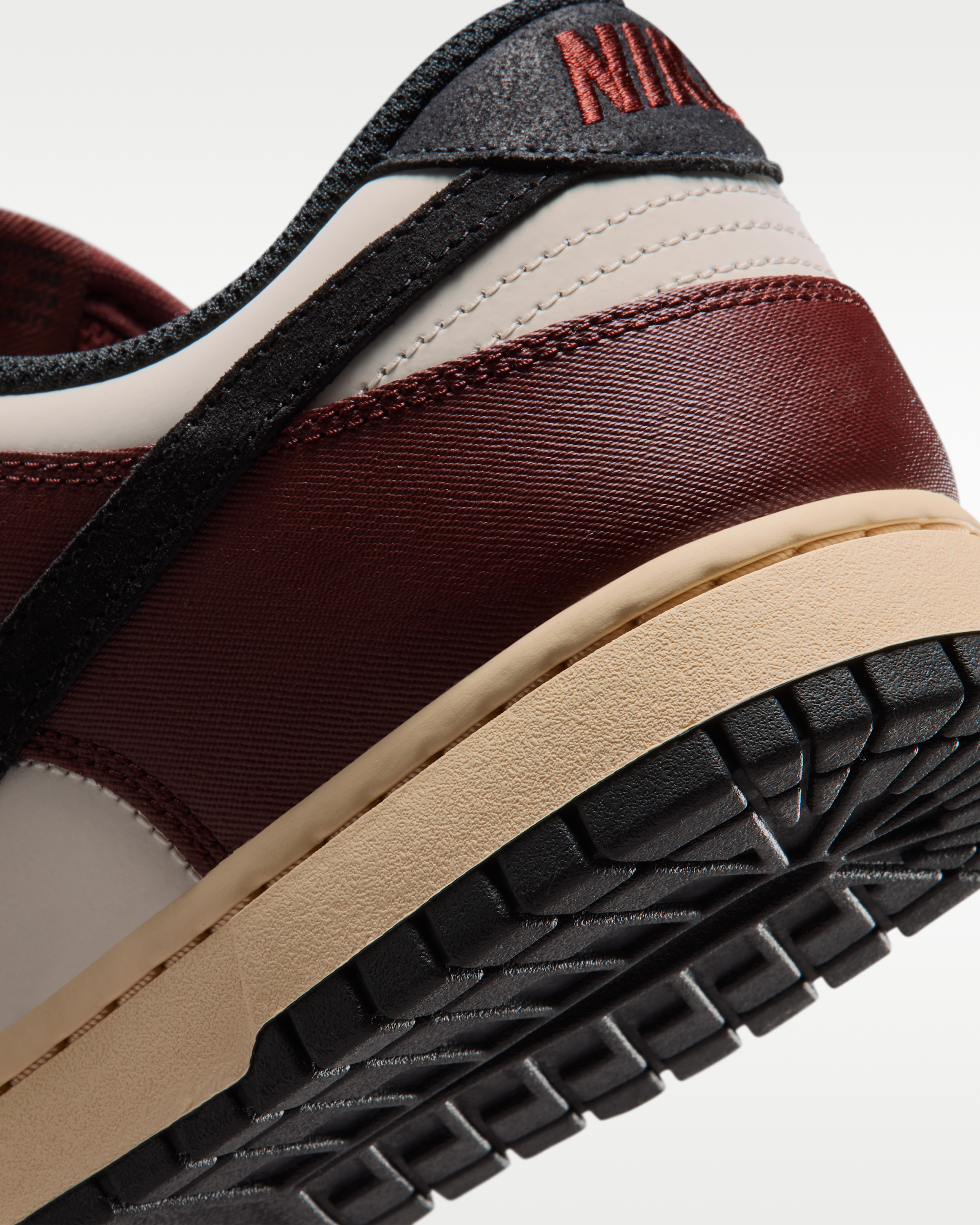 Nike Dunk Low Retro Men's Shoes - Bronze Eclipse/Pale Ivory/Pale Vanilla/Black - View 8