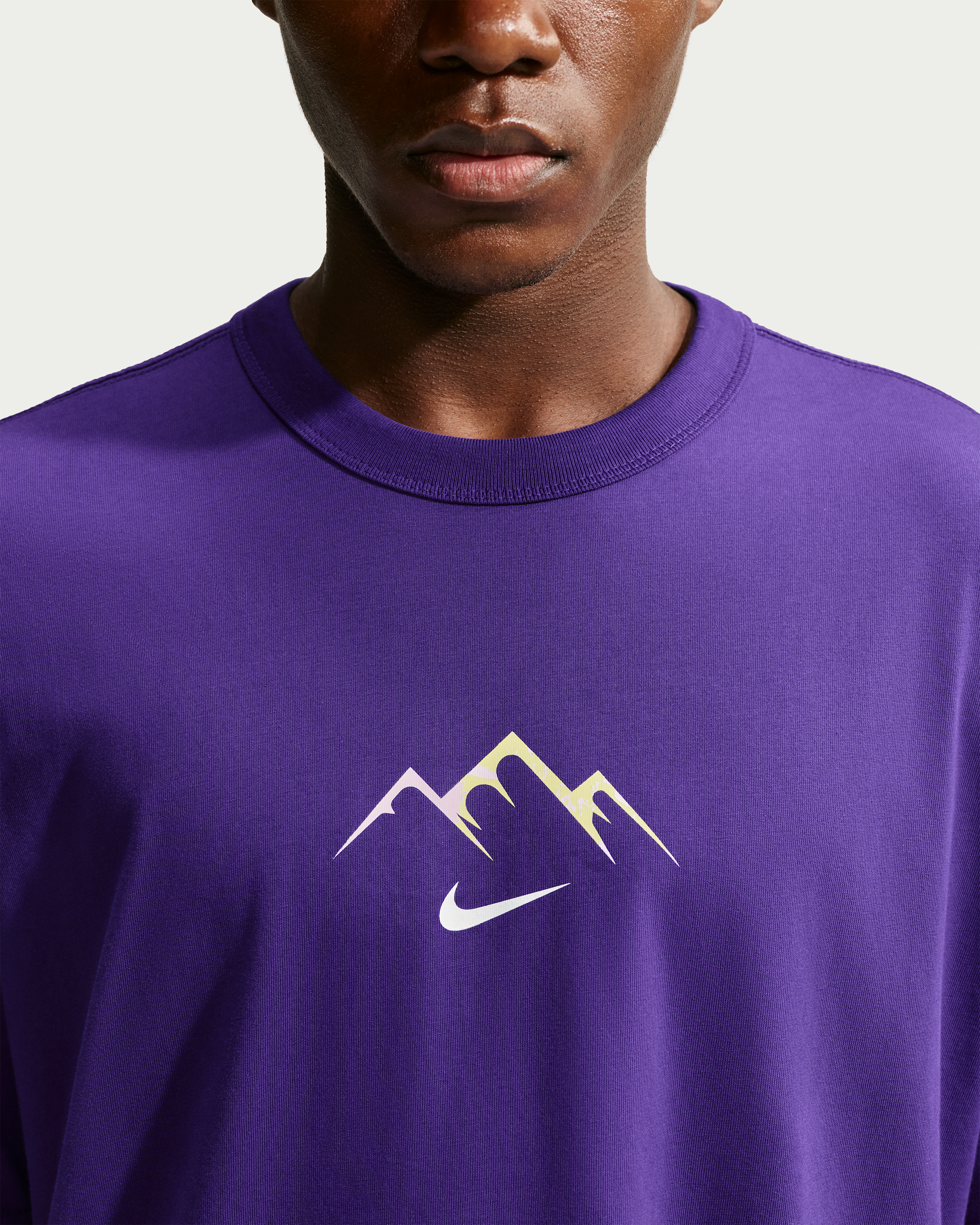 Nike Sportswear Men's T-Shirt - Court Purple - View 3