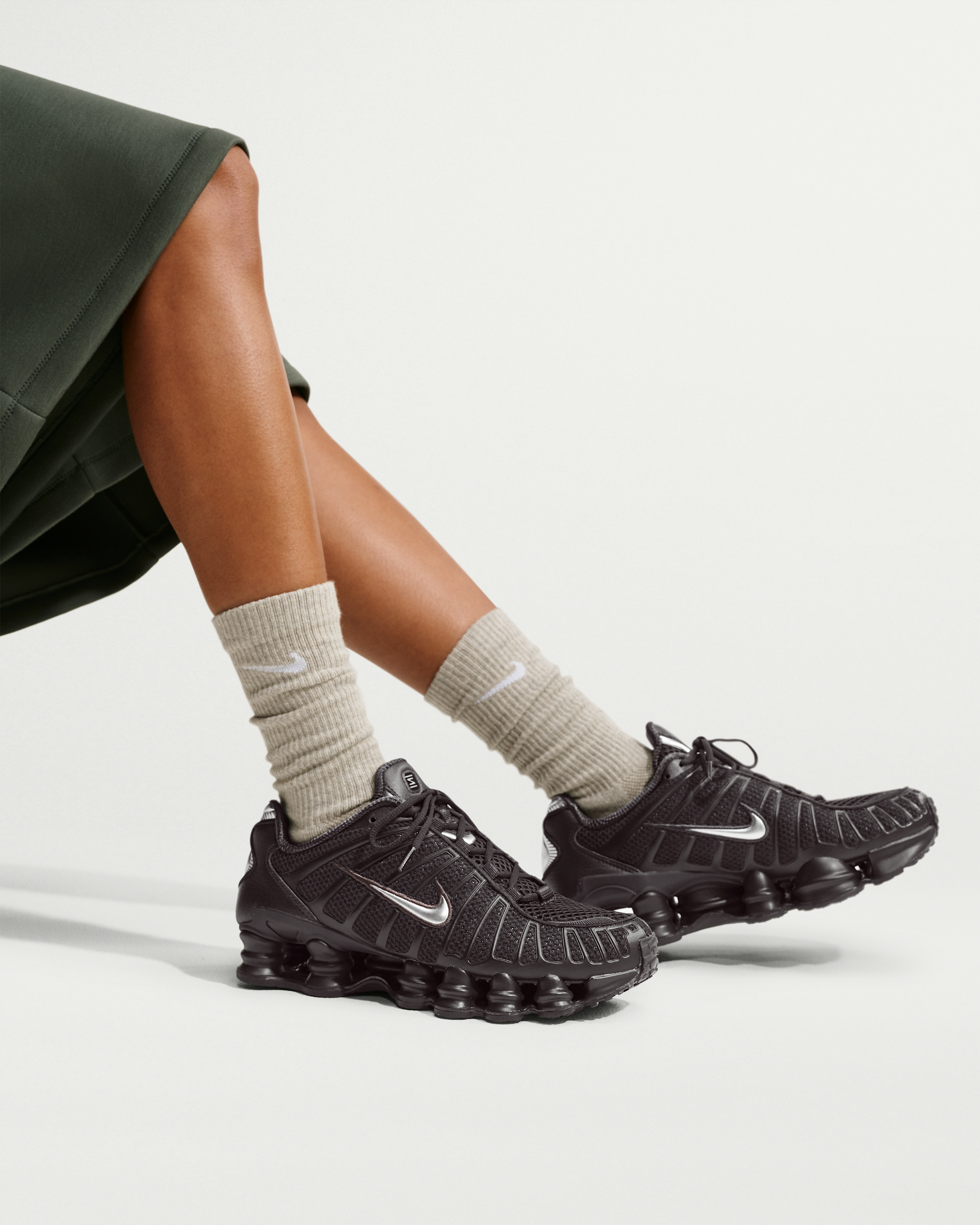 Nike Shox TL Women's Shoes - Velvet Brown/Metallic Silver - View 9