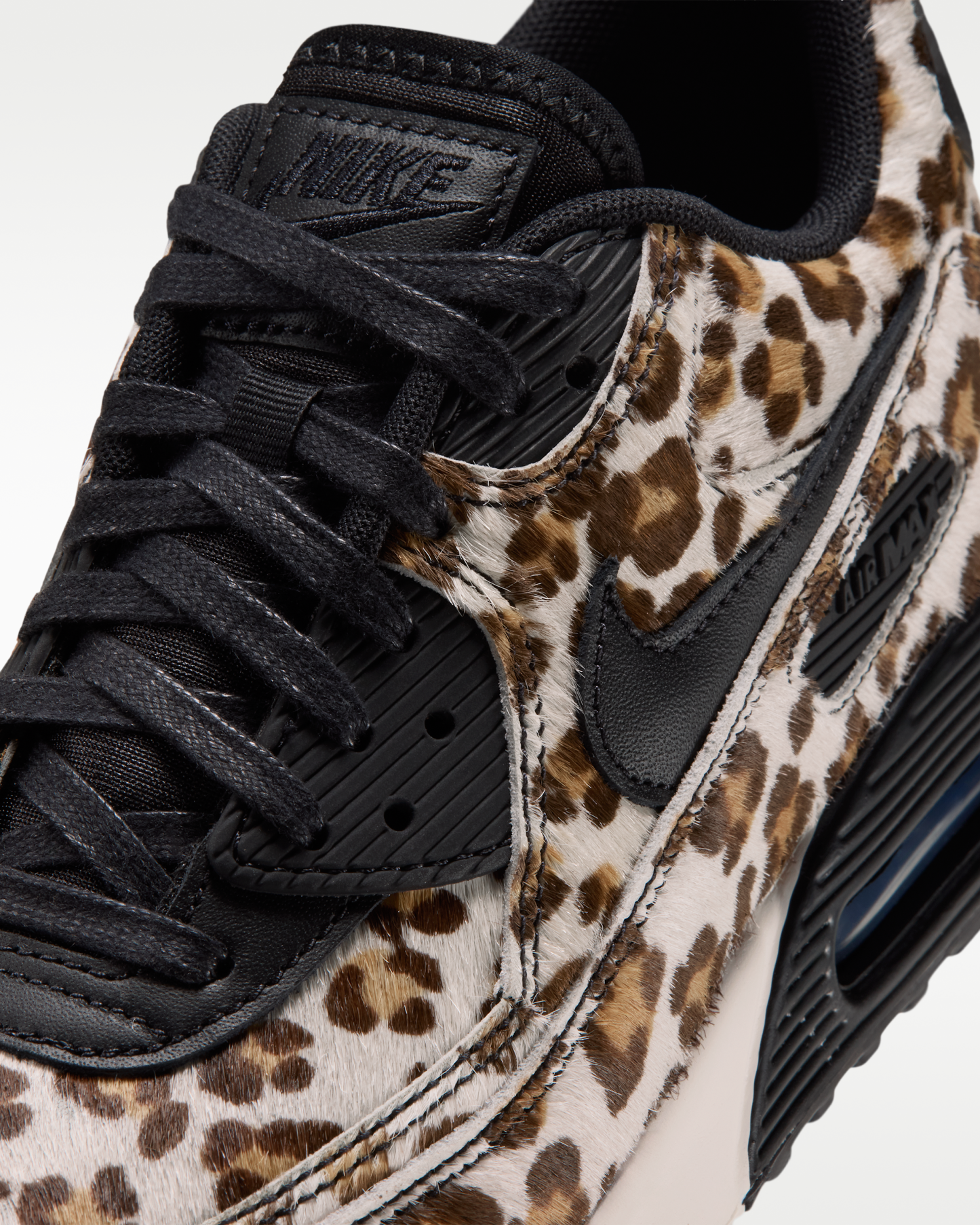 Nike Air Max 90 LX Women's Shoes - Black/Sail/Sail/Black - View 7