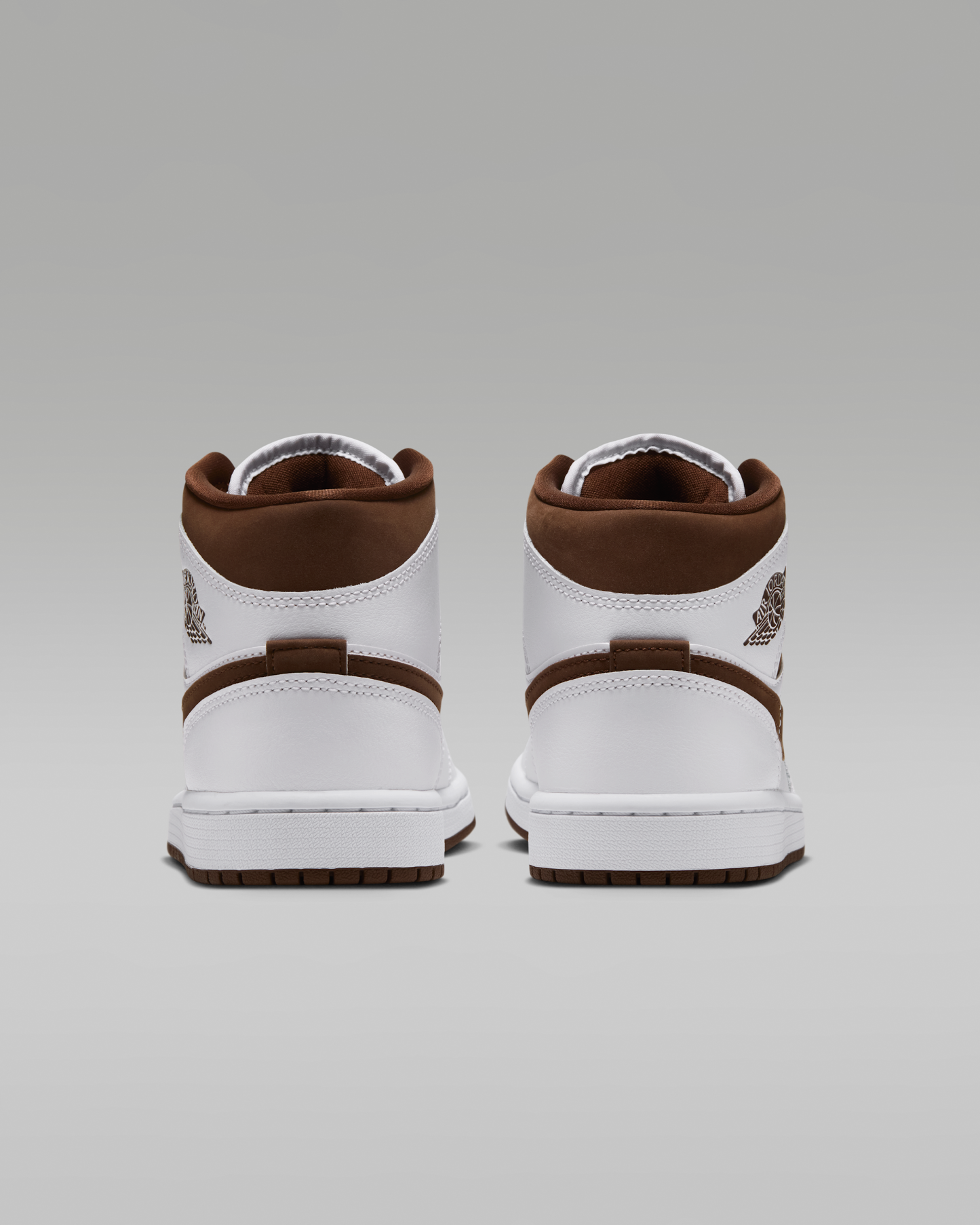 Air Jordan 1 Mid Women's Shoes - White/Cacao Wow/Cacao Wow - View 6