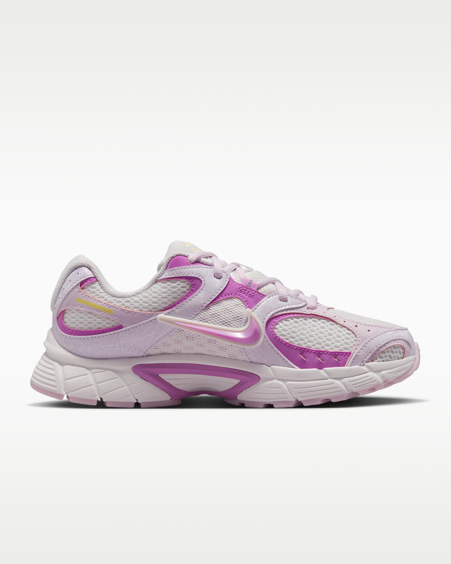 Nike V5 RNR Women's Shoes - Summit White/Bleached Lilac/Soft Yellow/Light Magenta - View 3