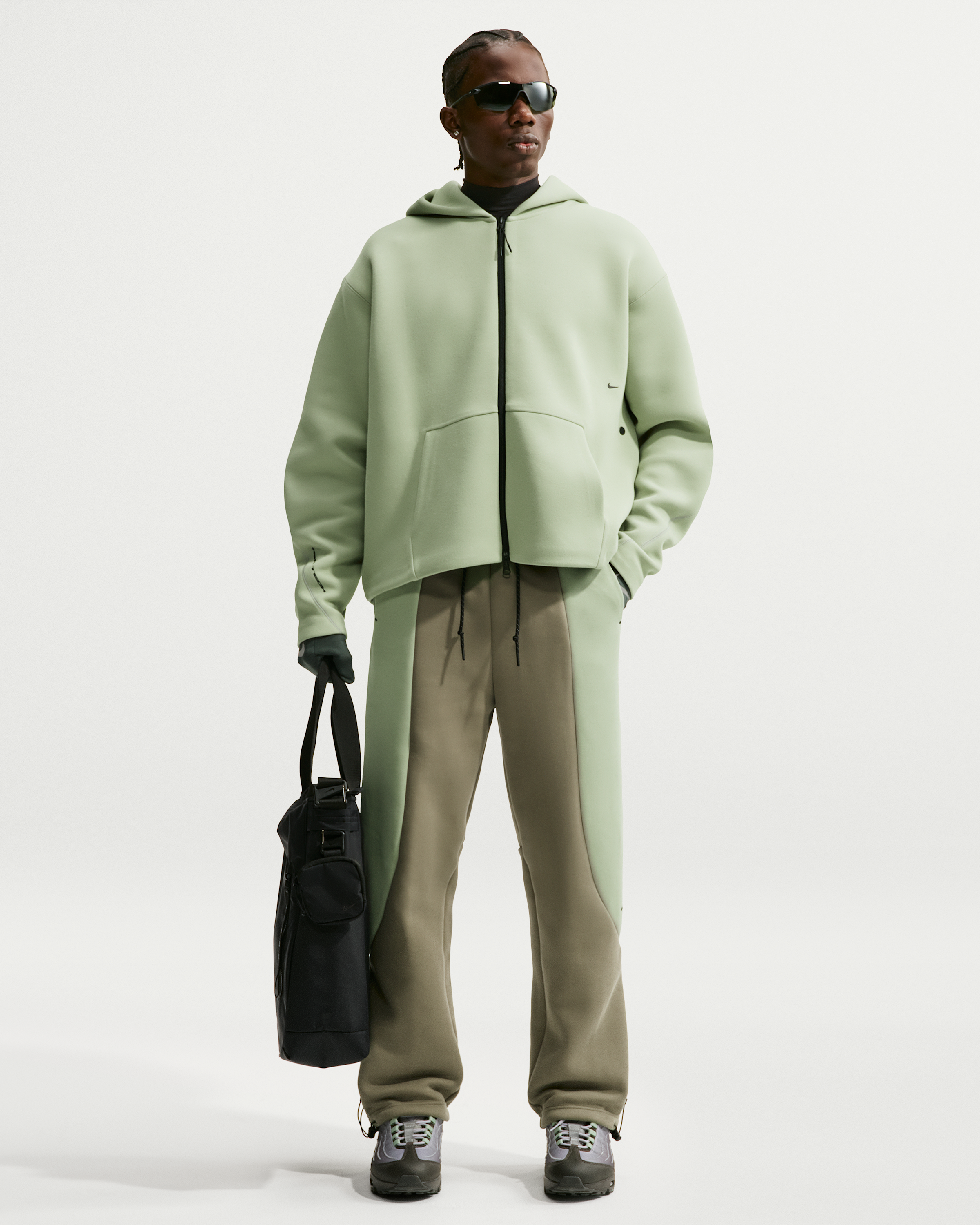 Nike Tech Men's Colour-Block Open-Hem Fleece Trousers - Silver Sage/Jade Horizon/Black - View 1