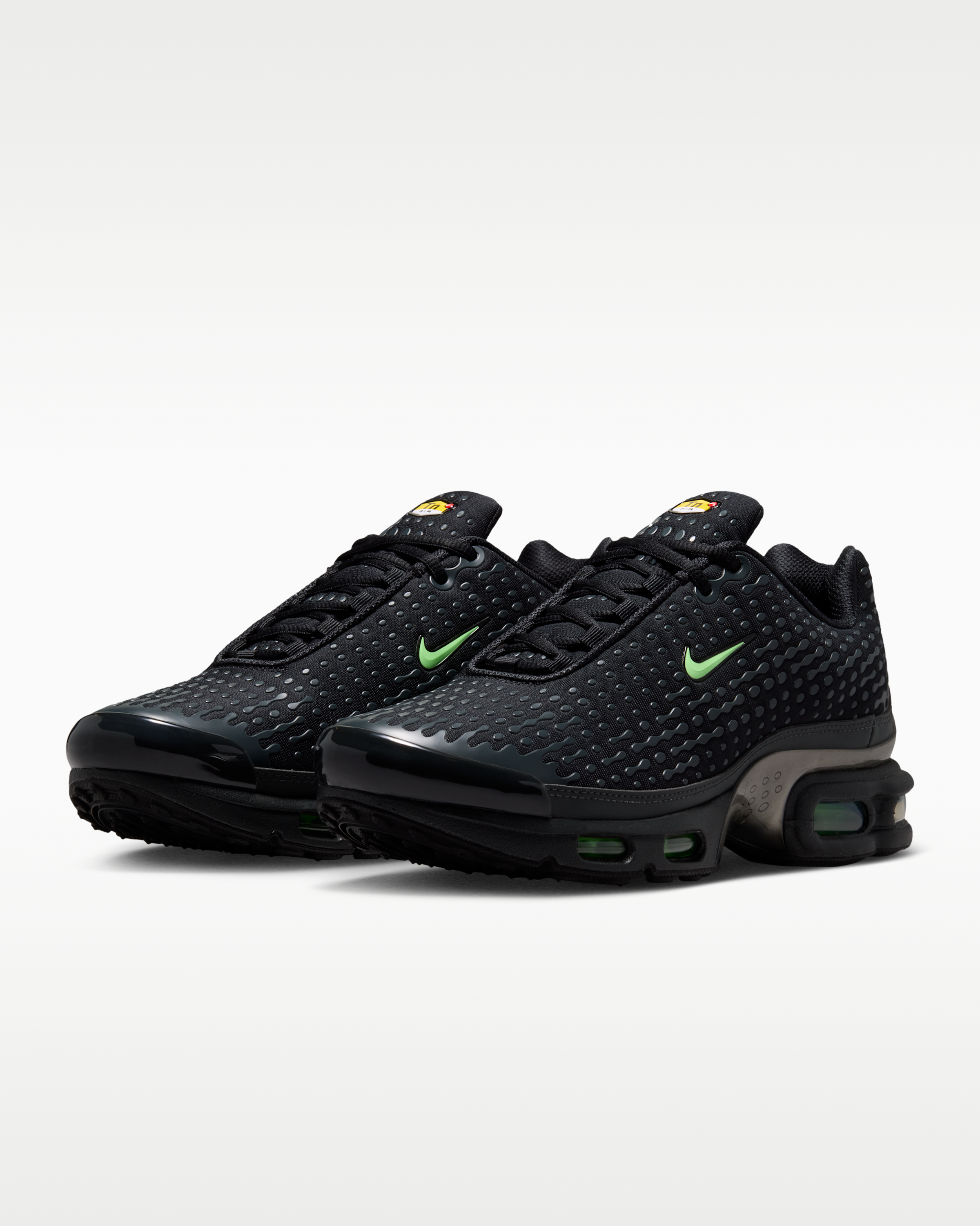 Nike Air Max Plus VII Men's Shoes - Black/Dark Smoke Grey/Metallic Pewter/Illusion Green - View 5