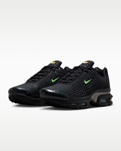 Nike Air Max Plus VII Men's Shoes - Black/Dark Smoke Grey/Metallic Pewter/Illusion Green - View 5
