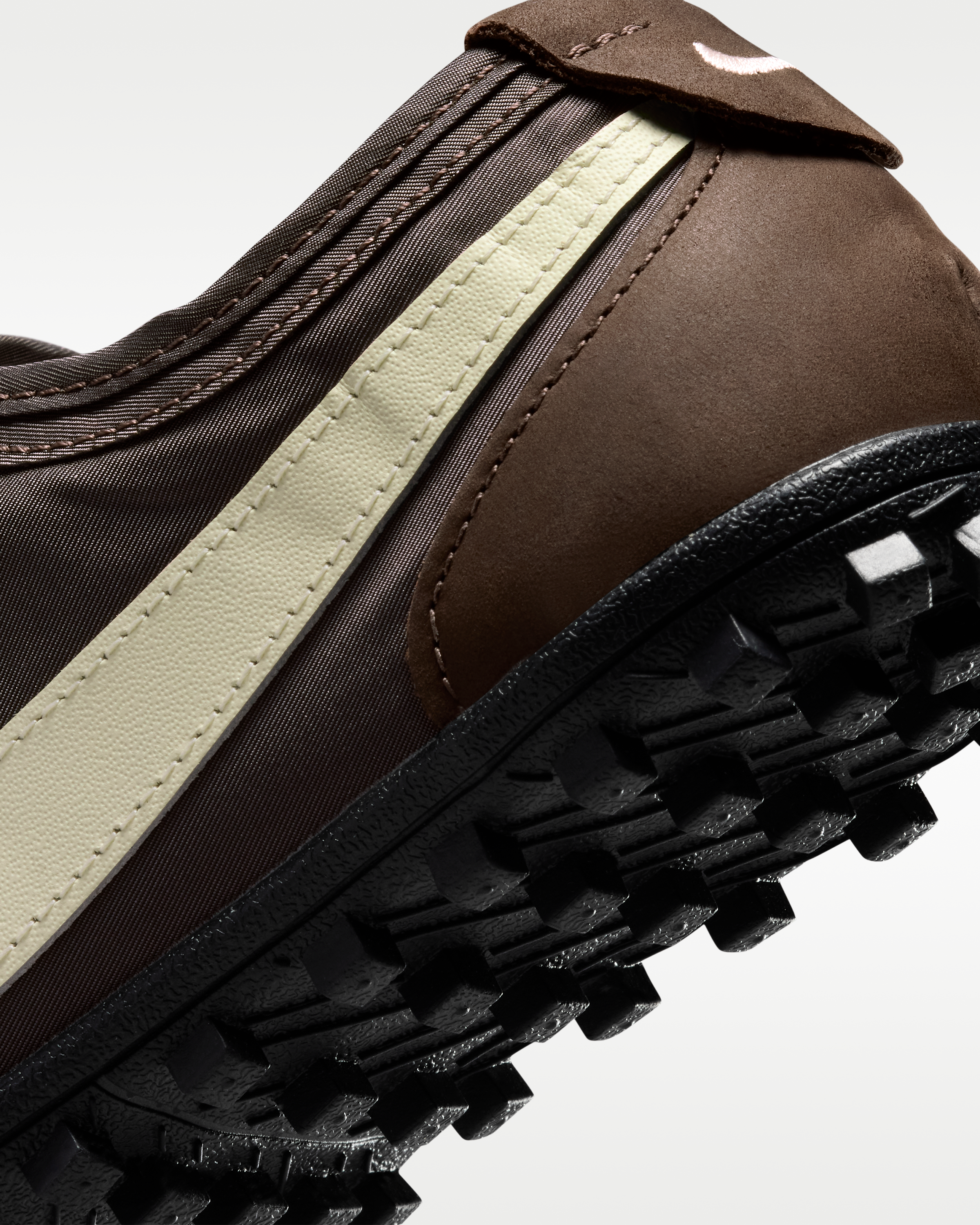 Nike Moon Shoe OG Women's Shoes - Baroque Brown/Black/Cashmere - View 8