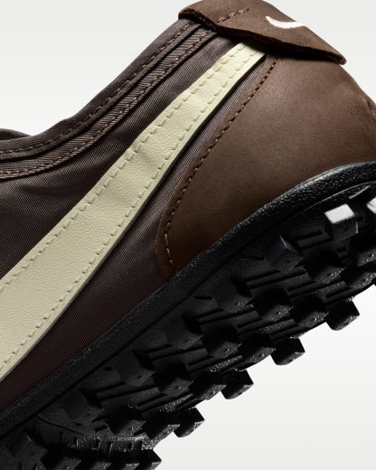 Nike Moon Shoe OG Women's Shoes - Baroque Brown/Black/Cashmere - View 8