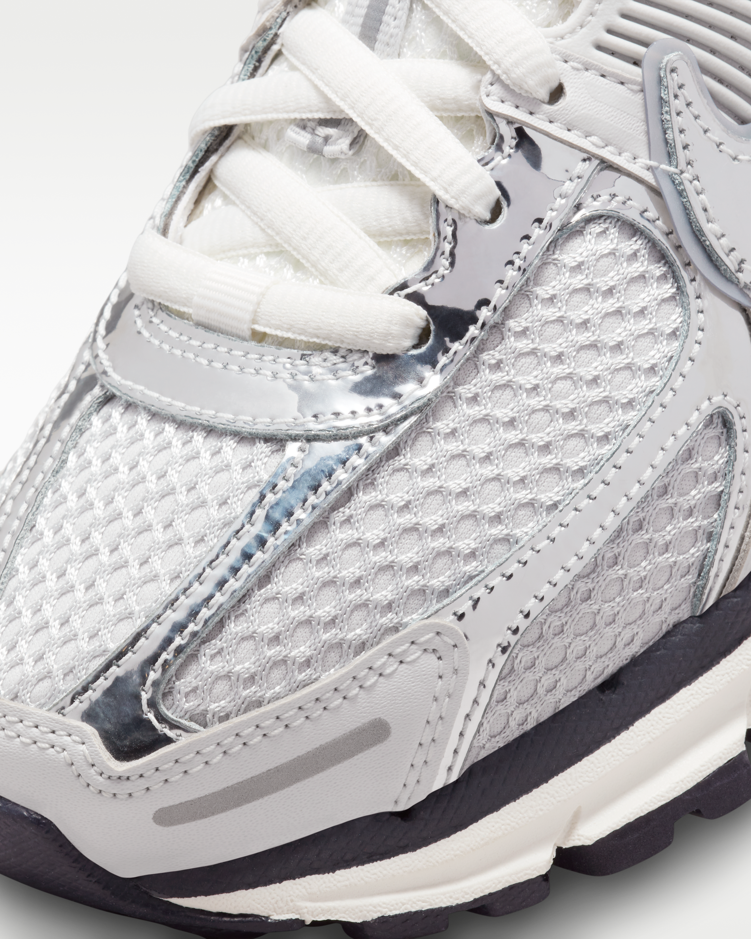 Nike Zoom Vomero 5 Women's Shoes - Photon Dust/Gridiron/Sail/Chrome - View 7