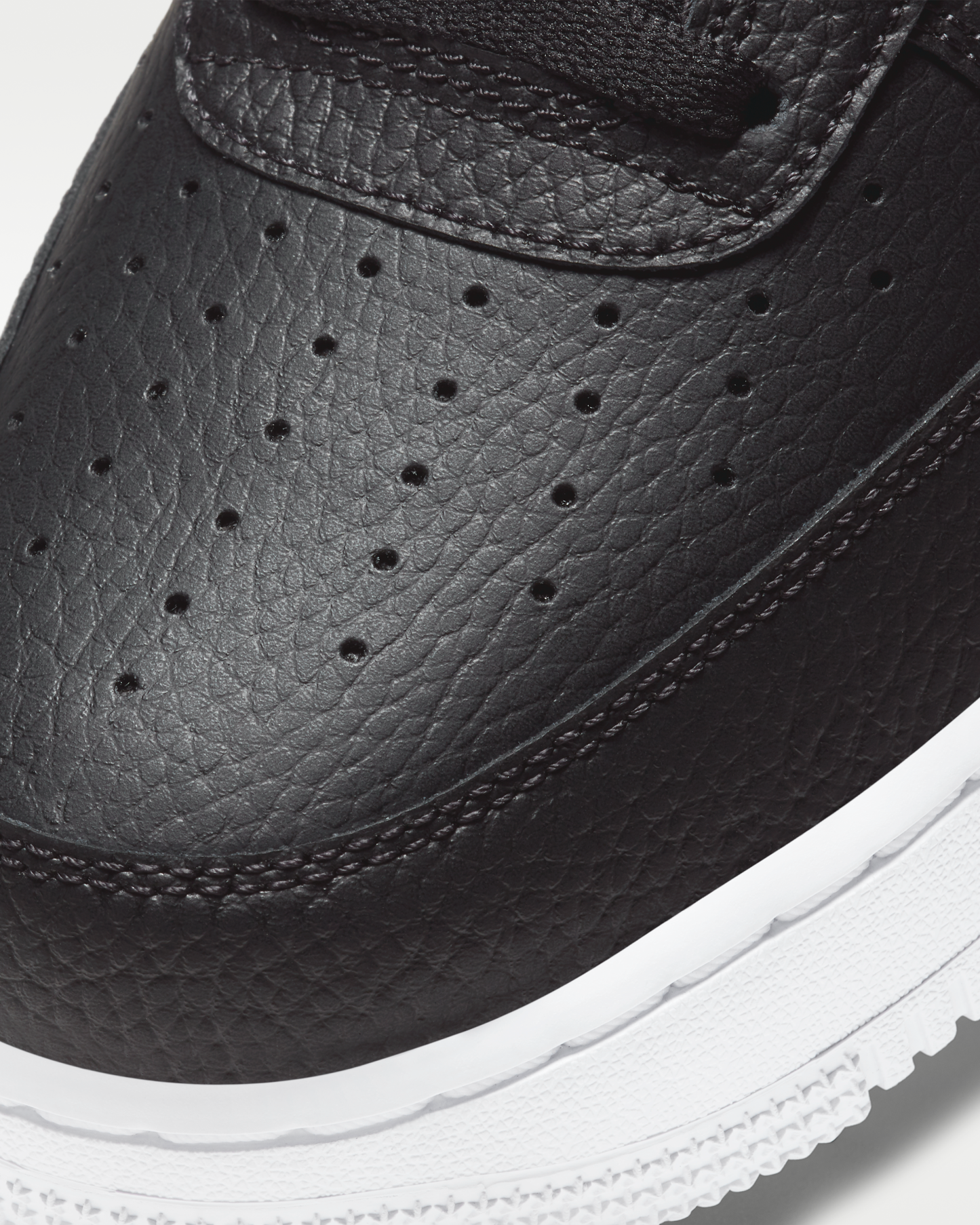 Nike Air Force 1 '07 Men's Shoe - Black/White - View 7