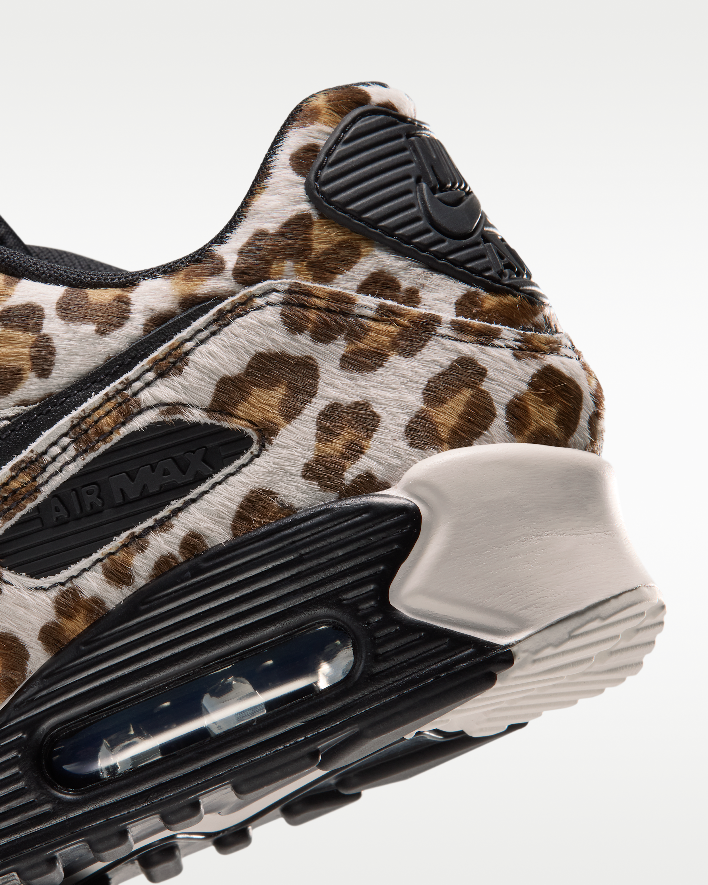 Nike Air Max 90 LX Women's Shoes - Black/Sail/Sail/Black - View 8