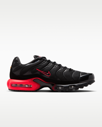 Nike Air Max Plus Men's Shoes - Black/Bright Crimson/Black/Black - View 3