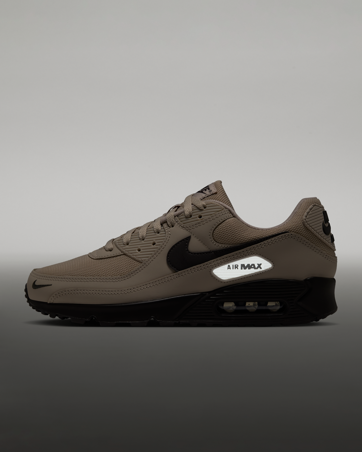 Nike Air Max 90 Men's Shoes - Cream II/Phantom/Light Bone/Medium Ash - View 9