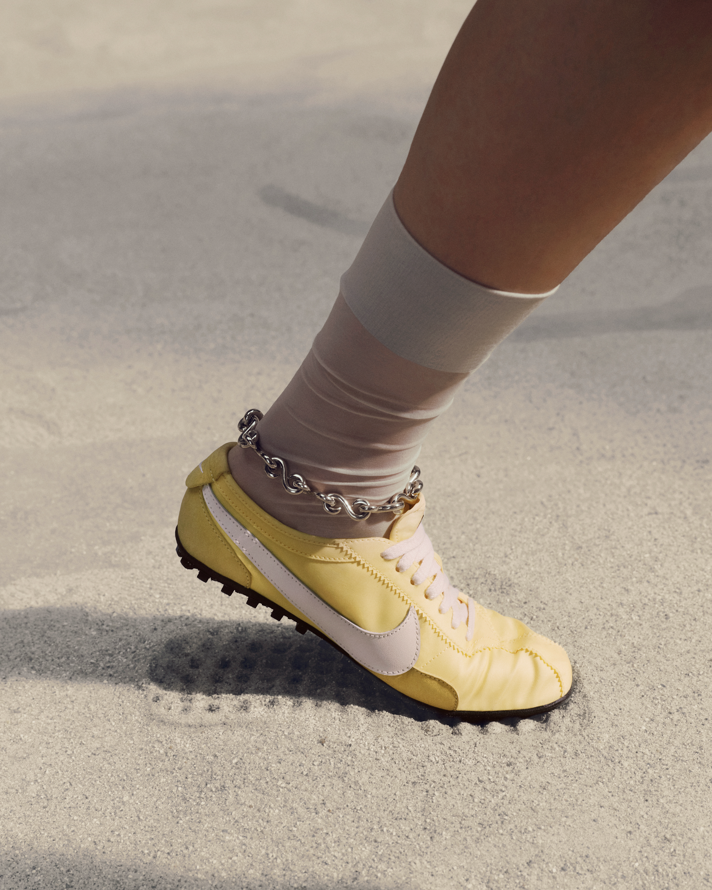 Nike Moon Shoe OG Women's Shoes - Soft Yellow/Black/Soft Pearl - View 11