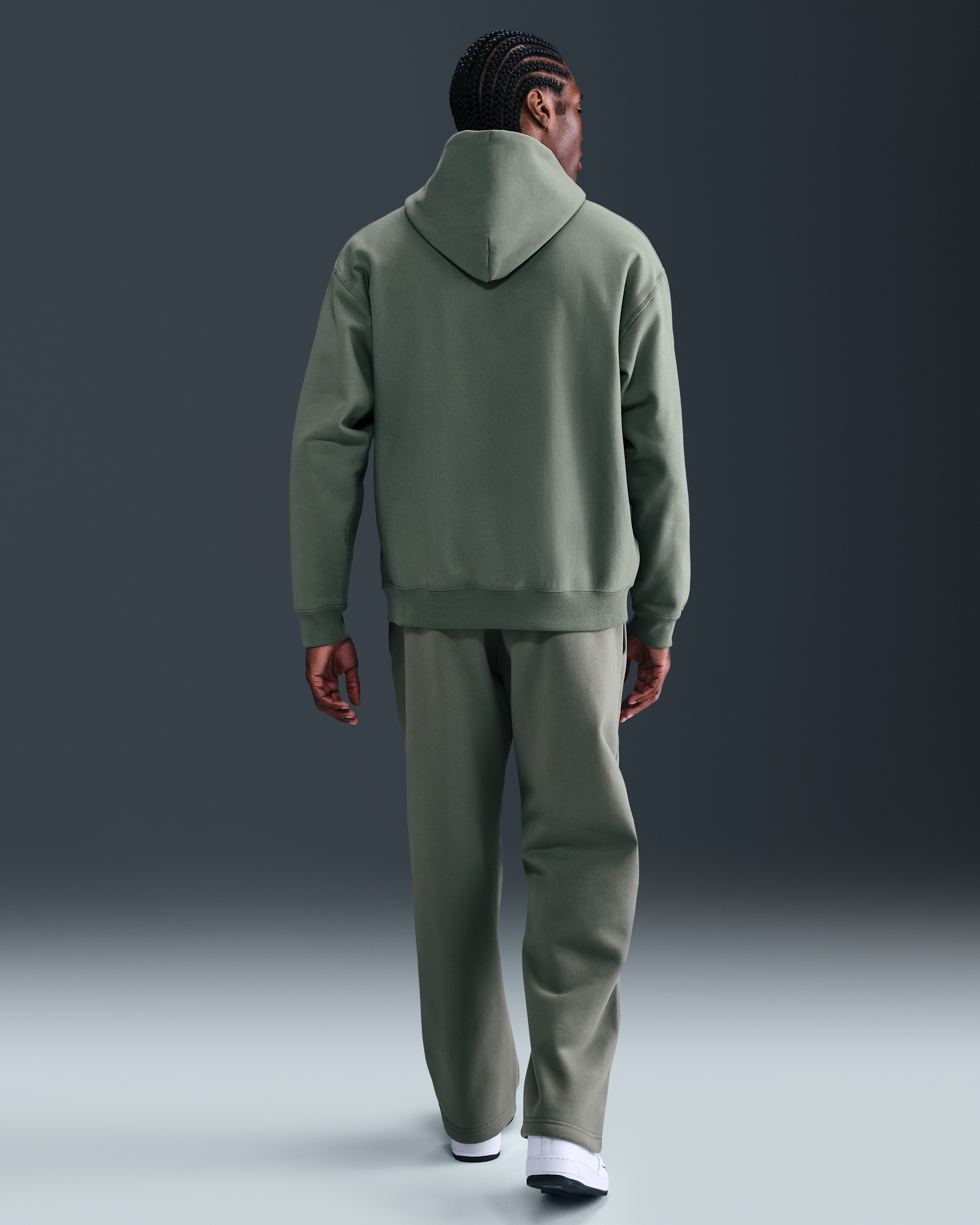 Nike Solo Swoosh Men's Pullover Hoodie - Clay Green/Clay Green/White - View 5