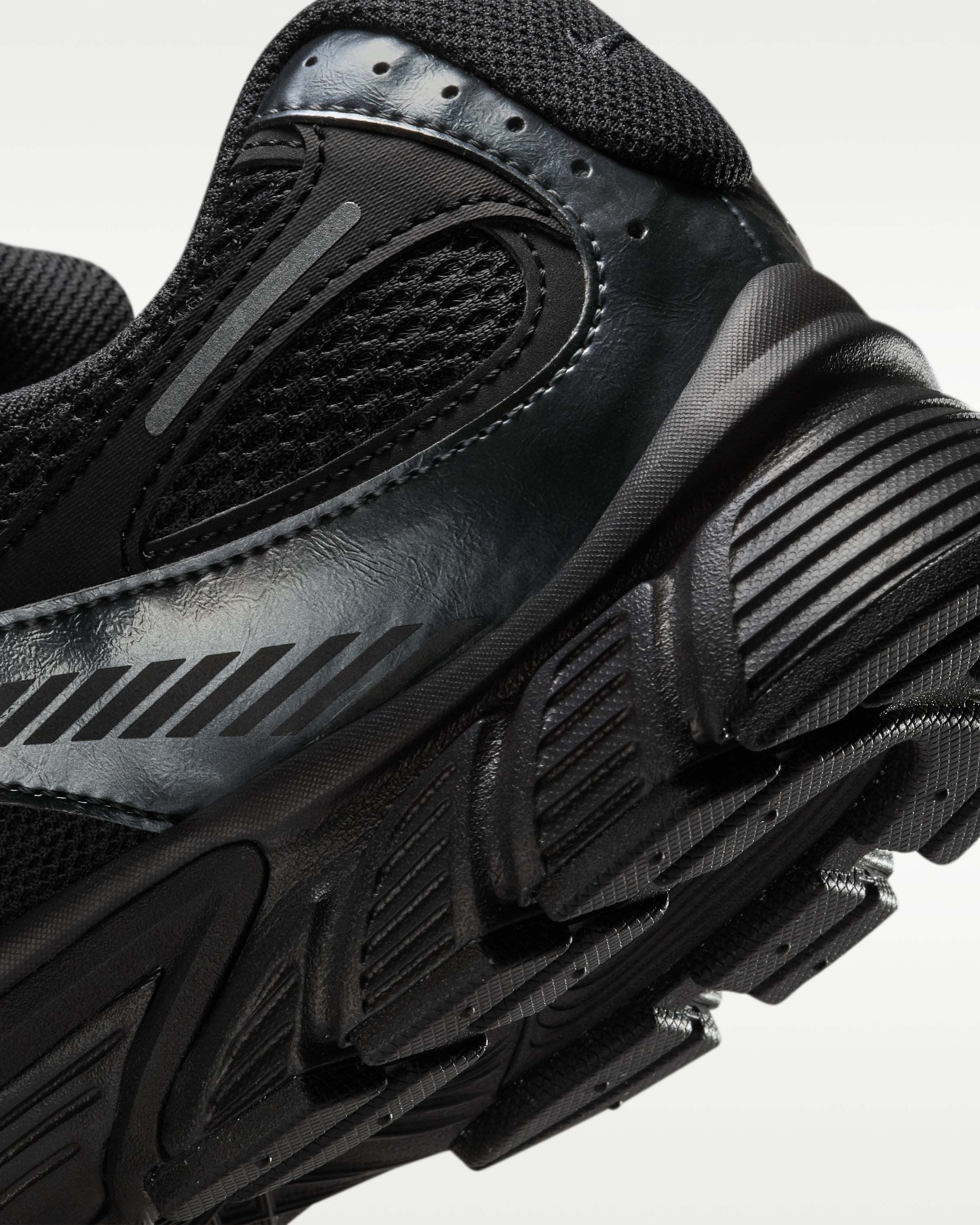 Nike V5 RNR Men's Shoes - Black/Anthracite/Black - View 8
