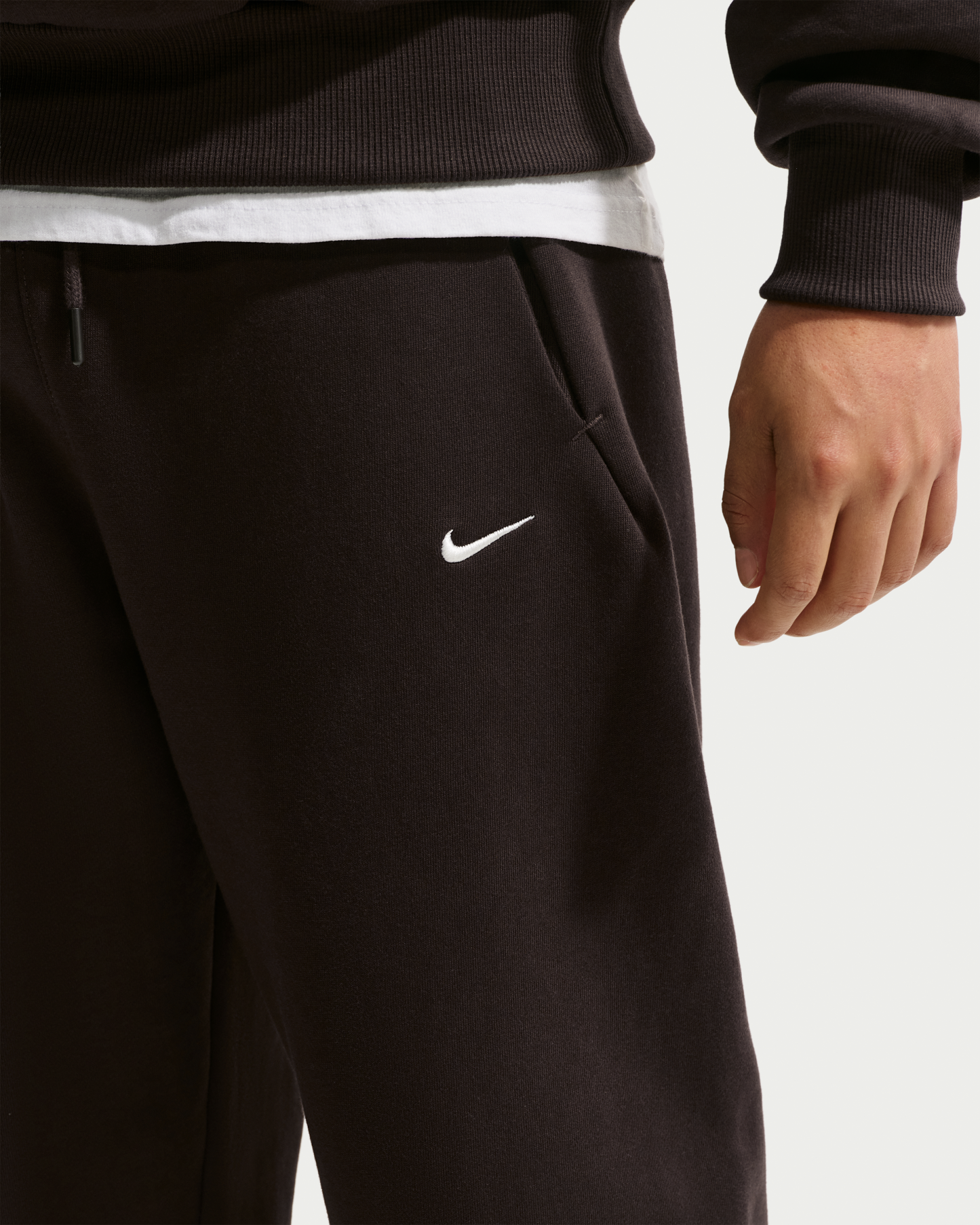 Nike Solo Fleece Men's Cuffed Trousers - Velvet Brown/Sail - View 4