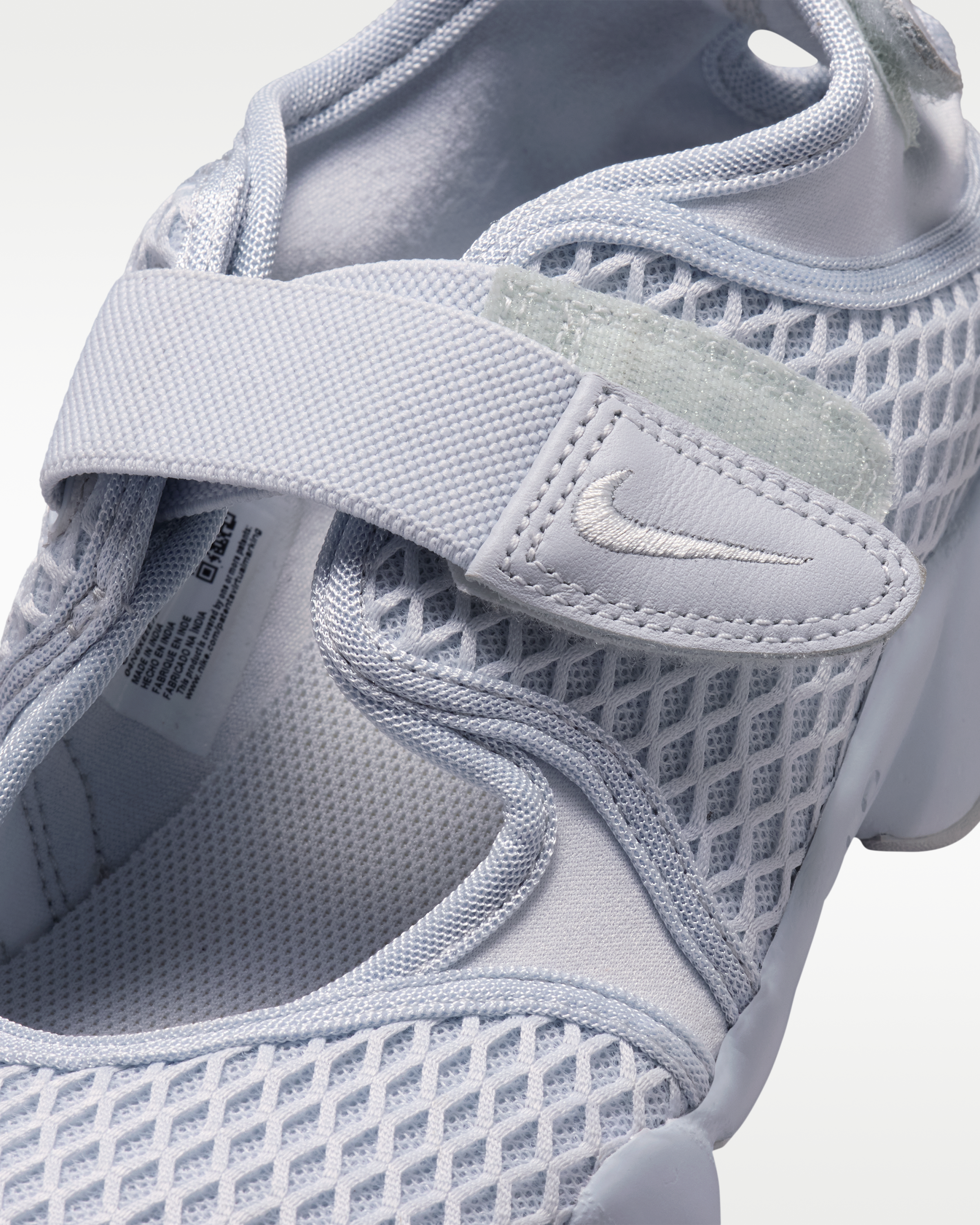 Nike Air Rift Women's Shoes - Pure Platinum/Wolf Grey/Pure Platinum - View 7
