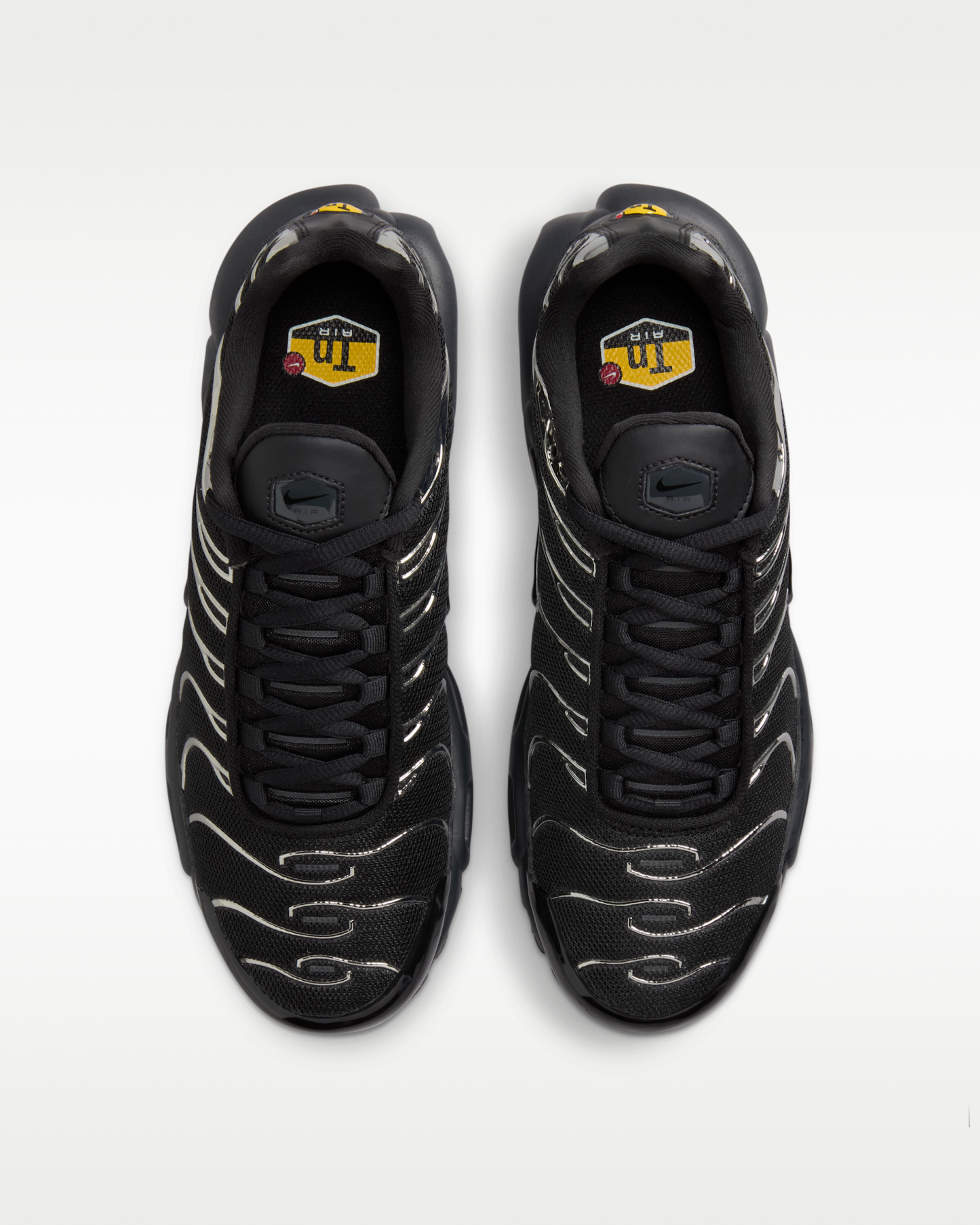 Nike Air Max Plus SE Women's Shoes - Black/Metallic Silver/Laser Crimson/Off-Noir - View 3