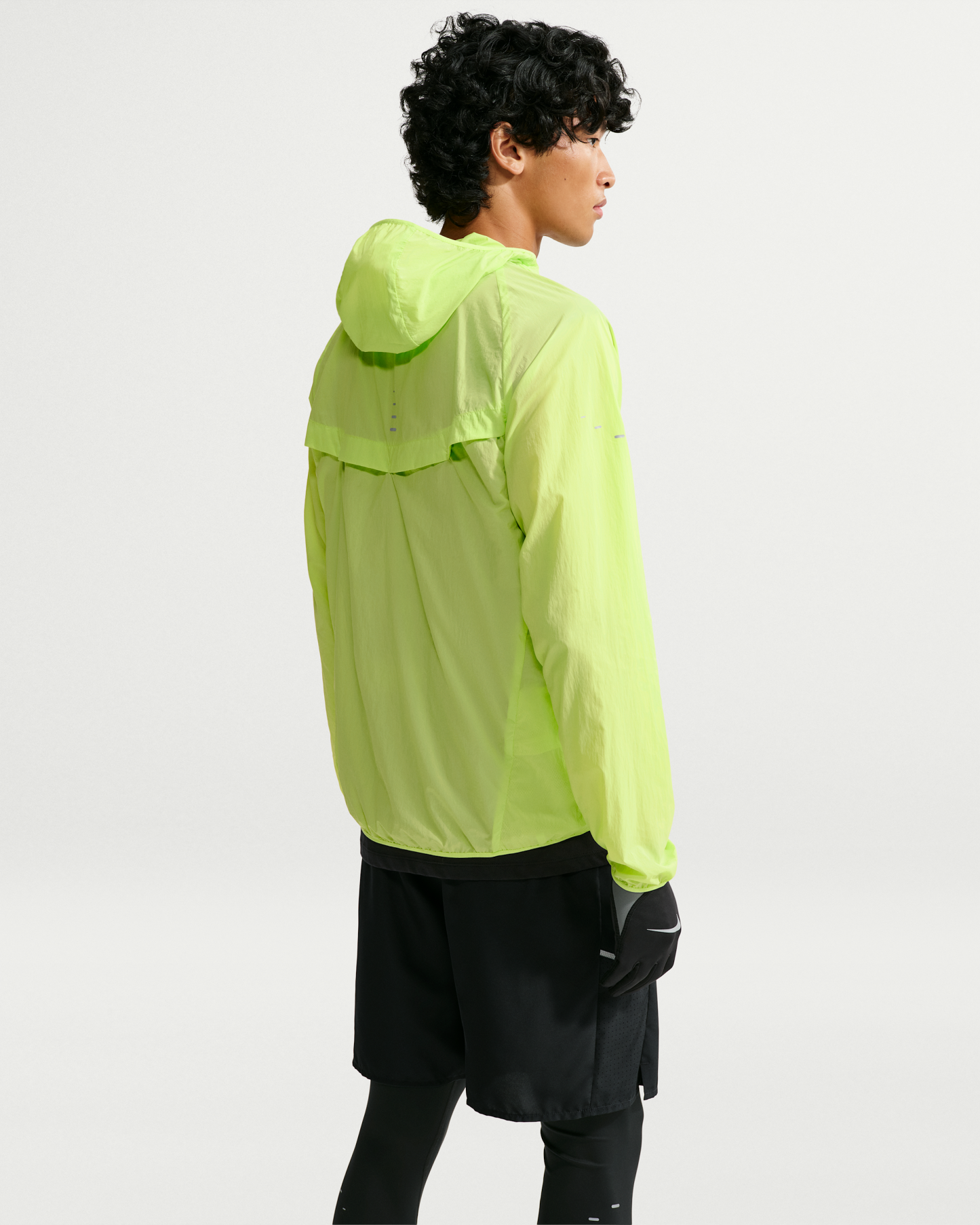 Nike Stride Men's Repel UV Running Jacket - Light Lemon Twist/Light Lemon Twist - View 2
